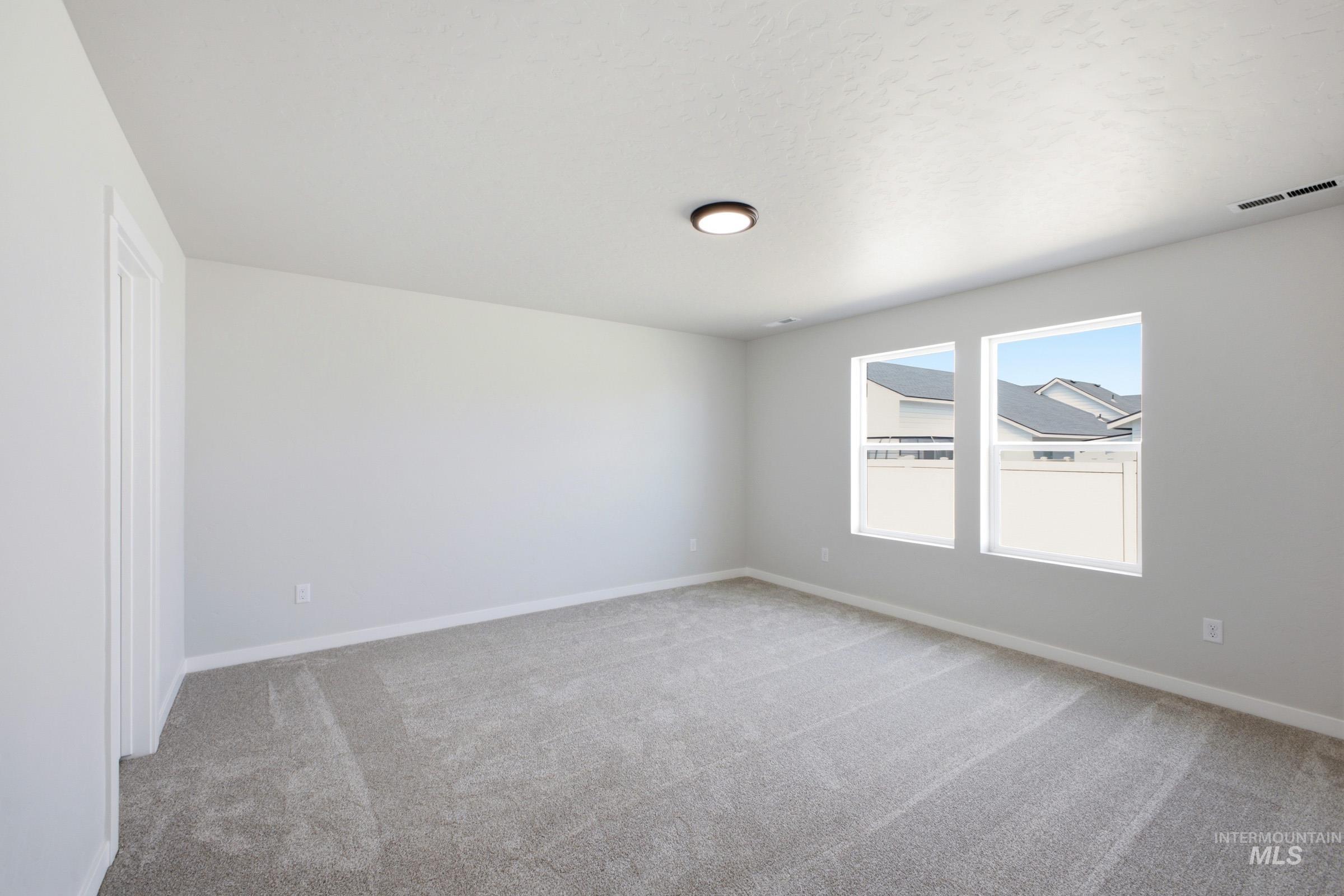 2292 W Red Jasper Dr Property Photo 18