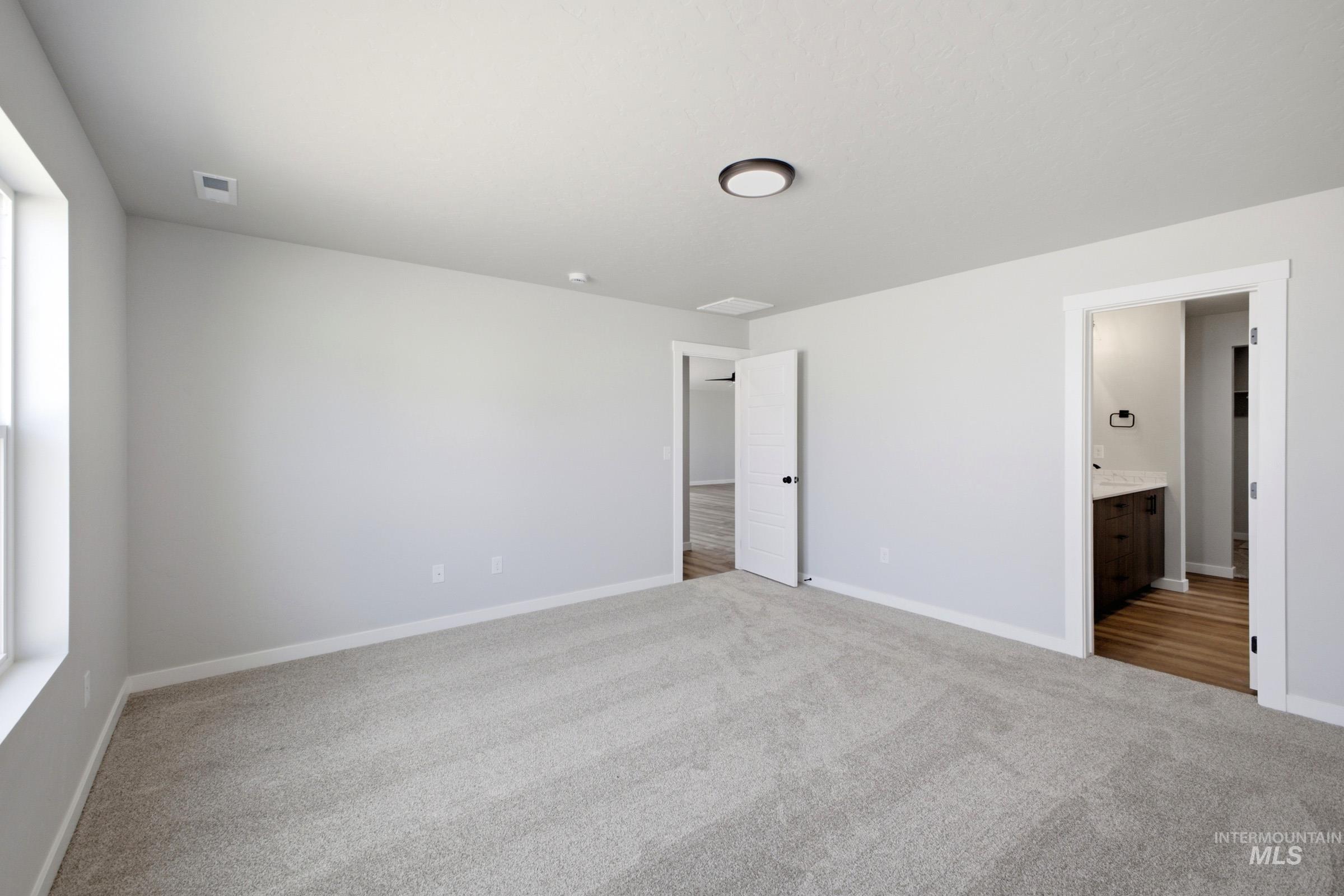 2292 W Red Jasper Dr Property Photo 19