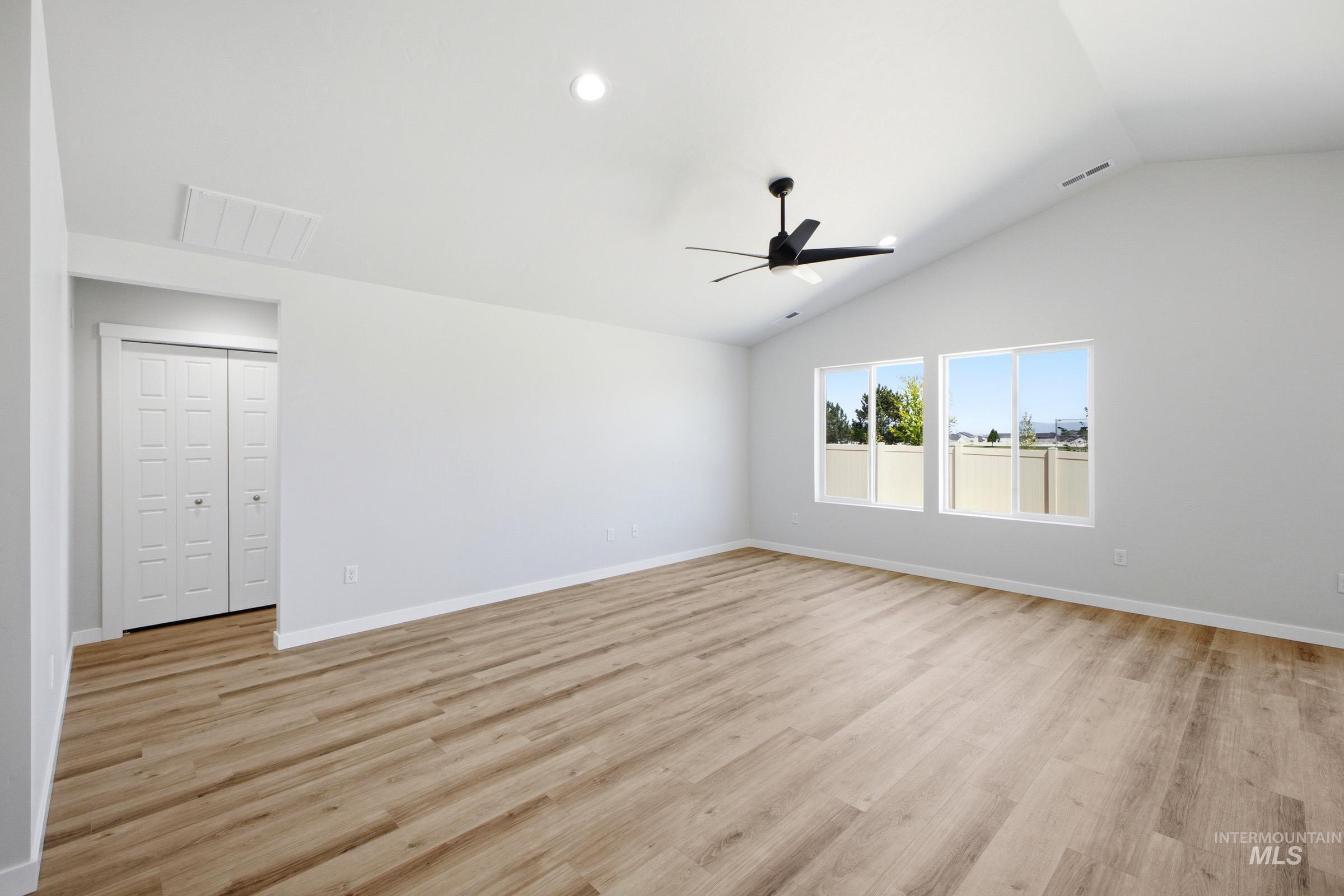 2399 W Red Jasper Dr Property Photo 7