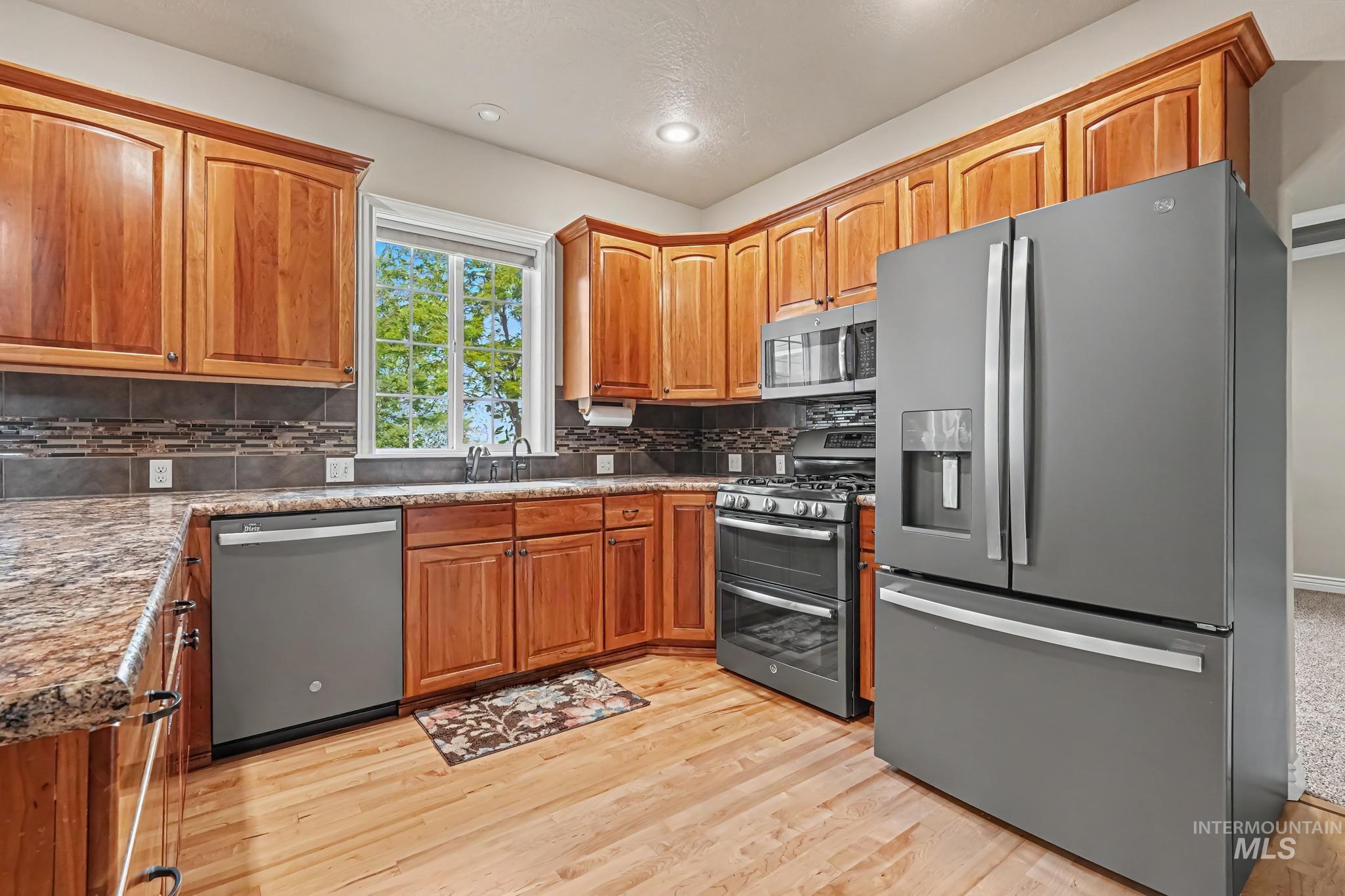 2085 Shelley Drive Property Photo 3