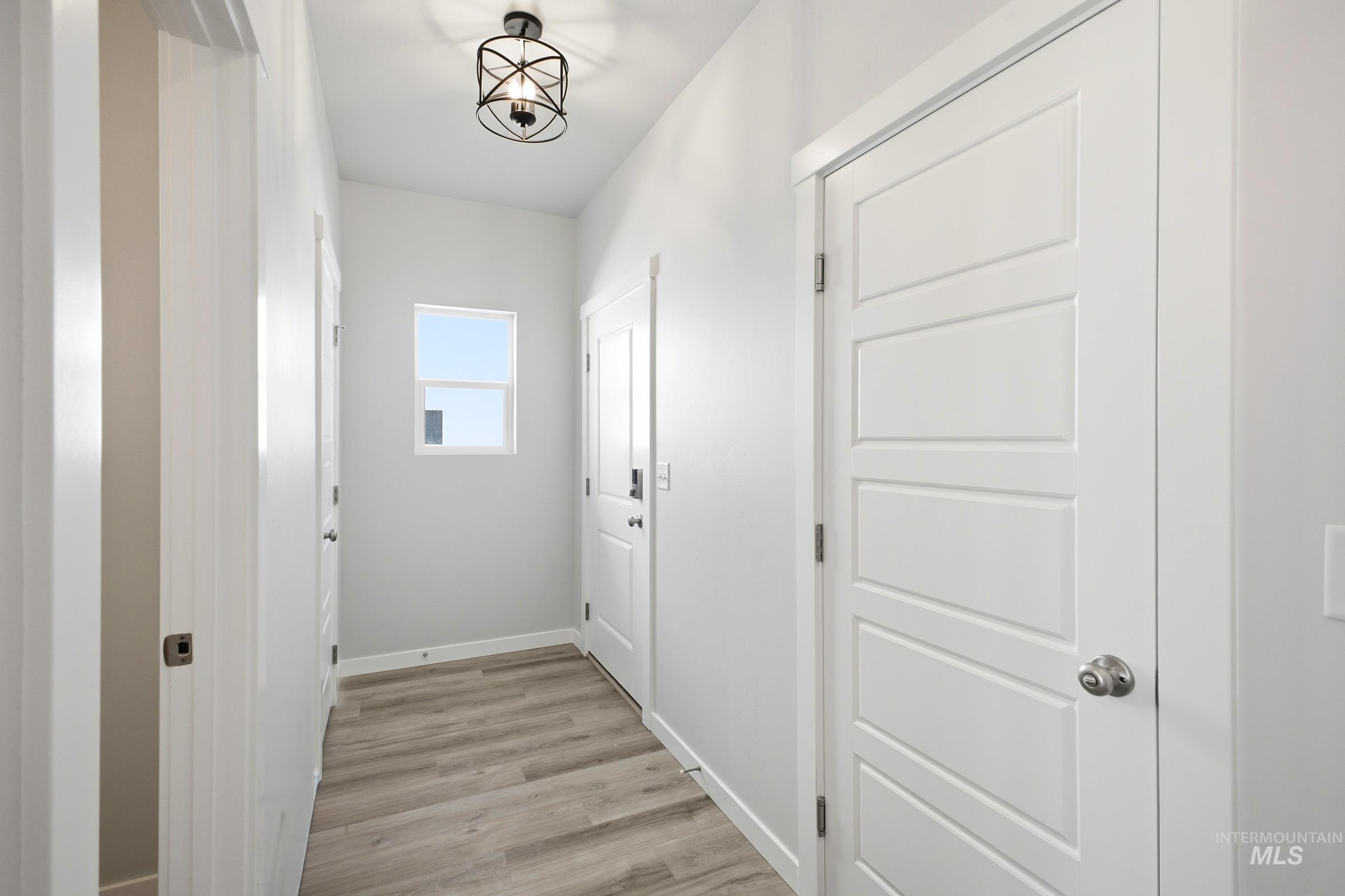 2081 S Summerson Way Property Photo 2