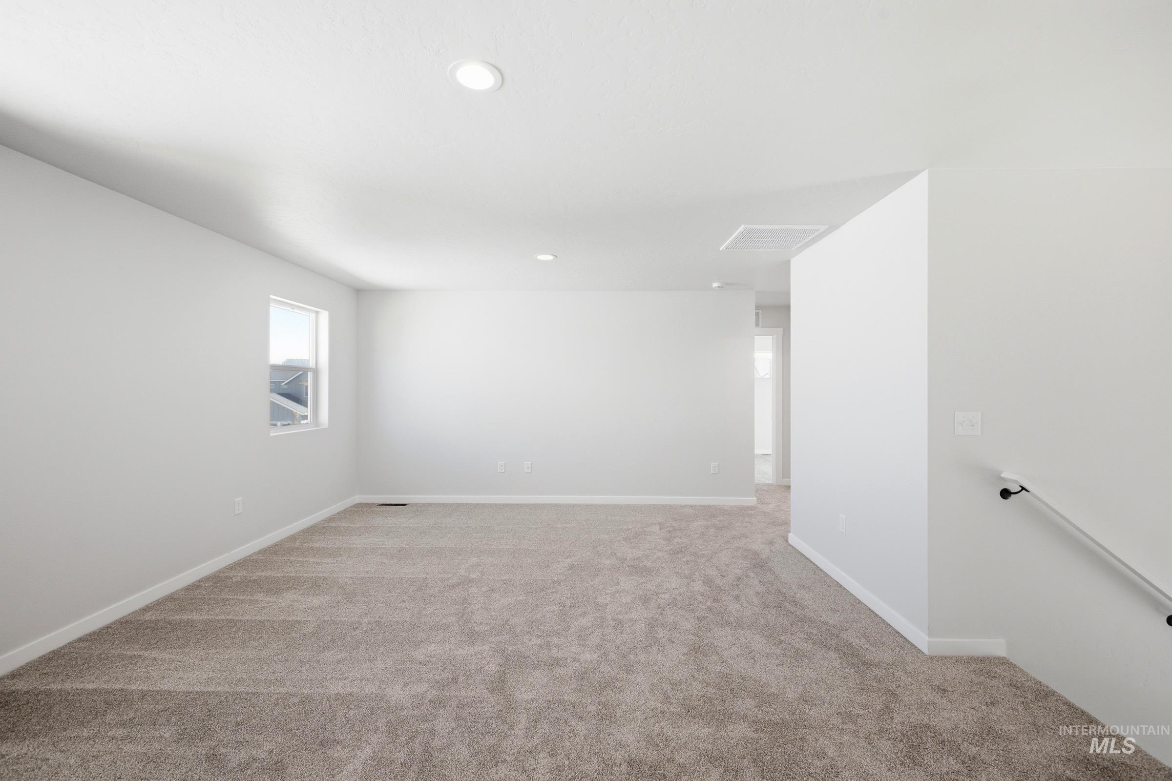2081 S Summerson Way Property Photo 14