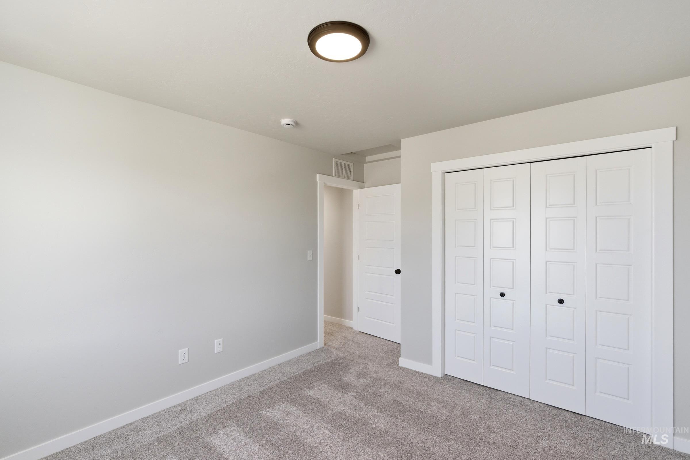2081 S Summerson Way Property Photo 20
