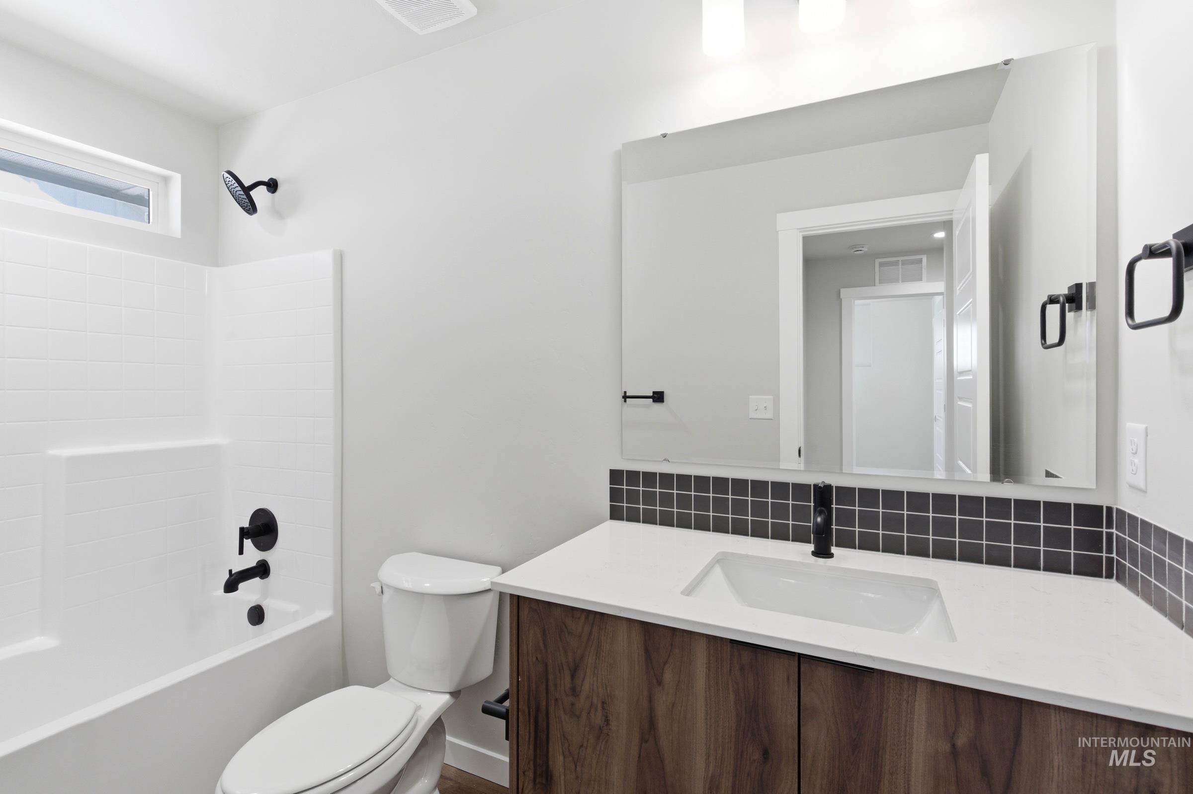 2081 S Summerson Way Property Photo 21