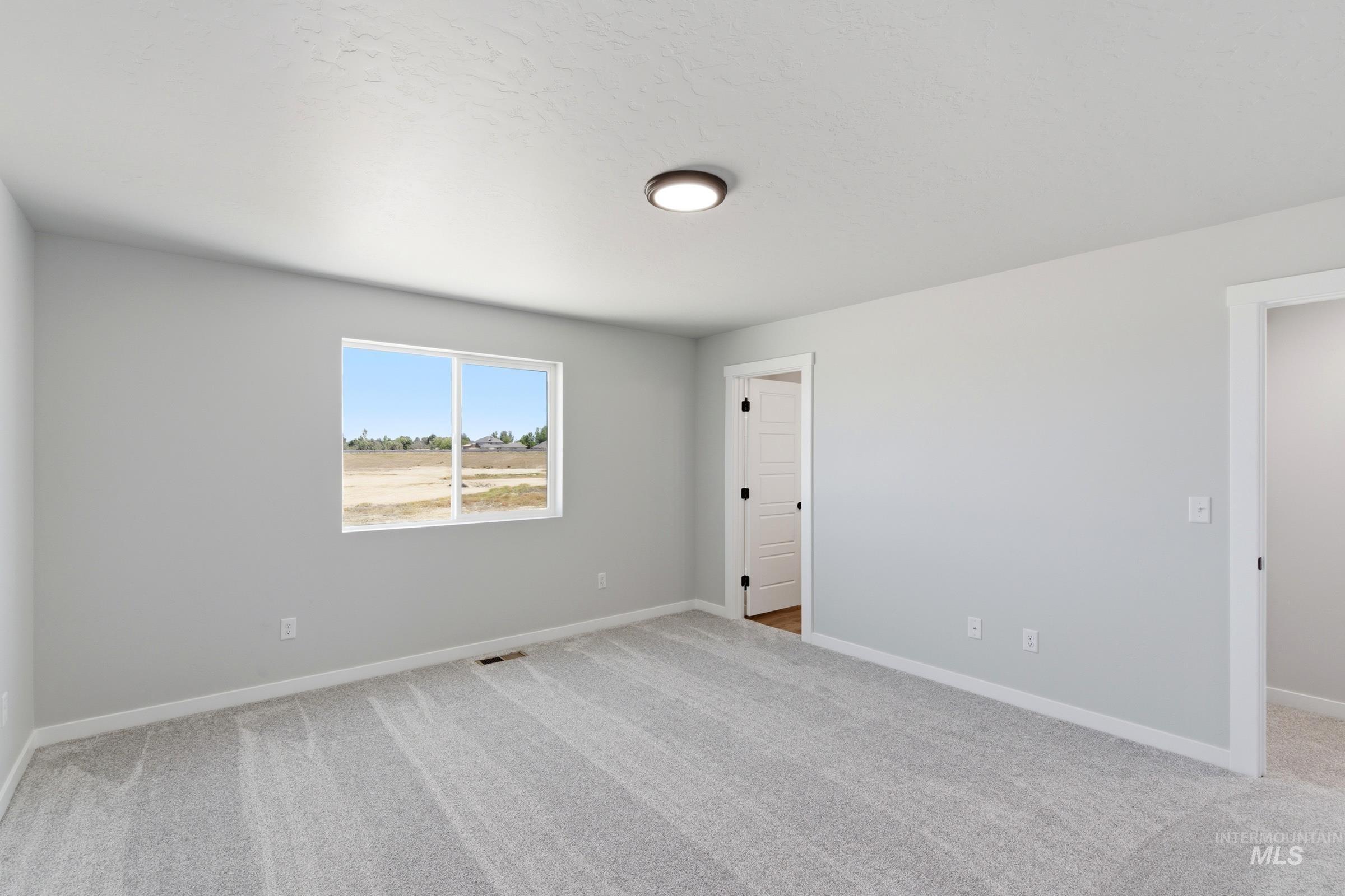 2081 S Summerson Way Property Photo 23