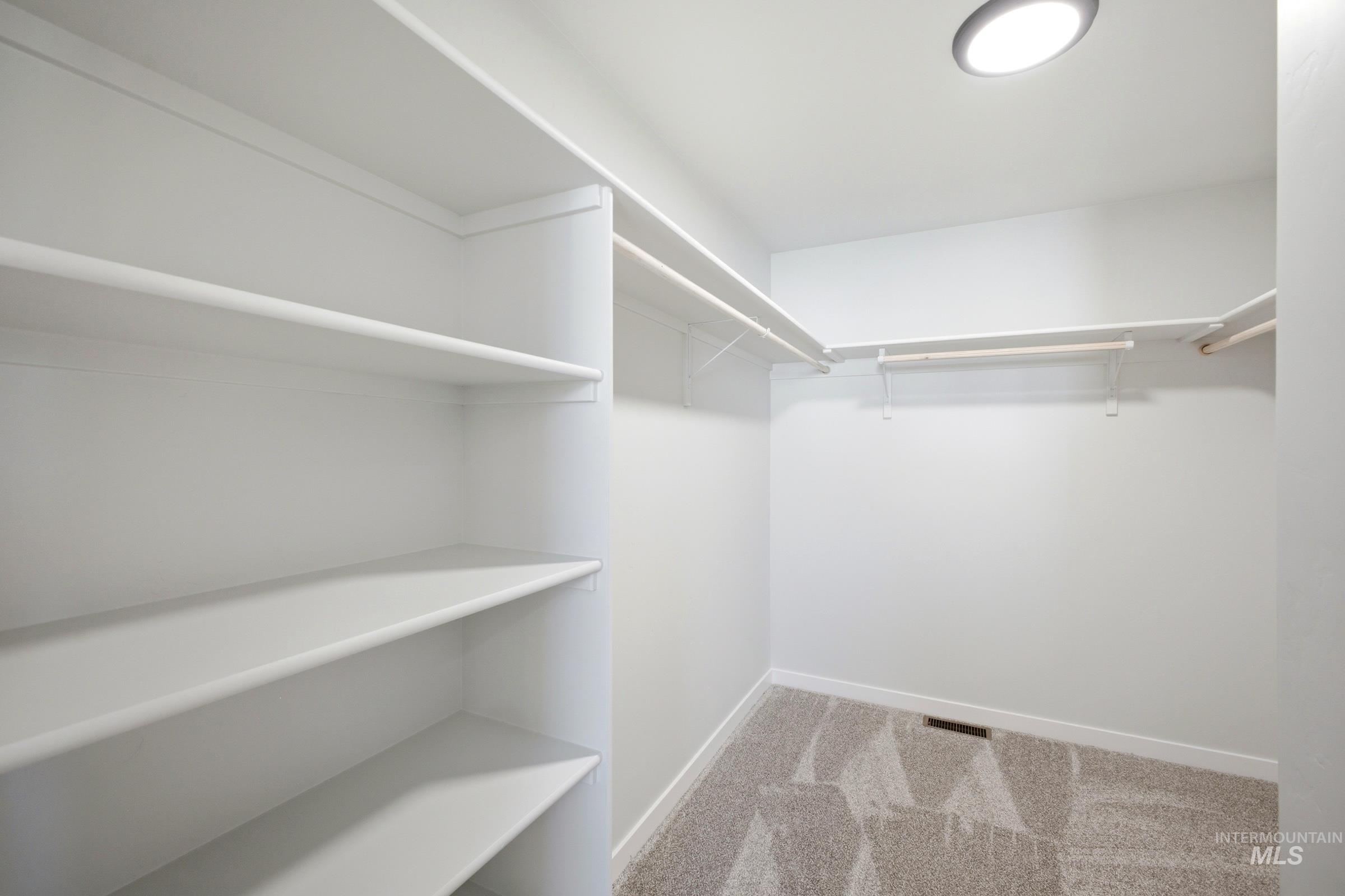 2081 S Summerson Way Property Photo 25