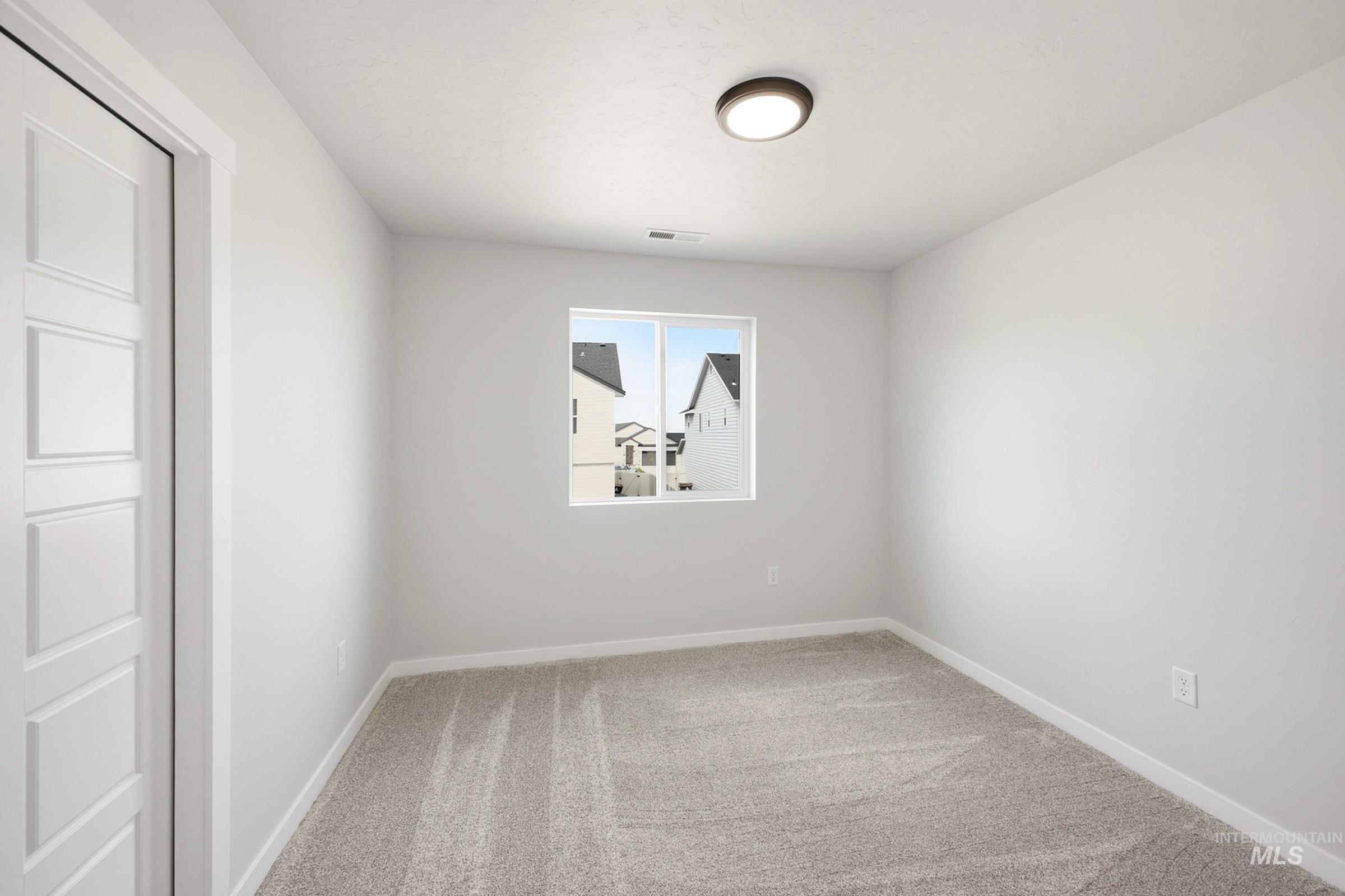 2095 S Summerson Way Property Photo 16