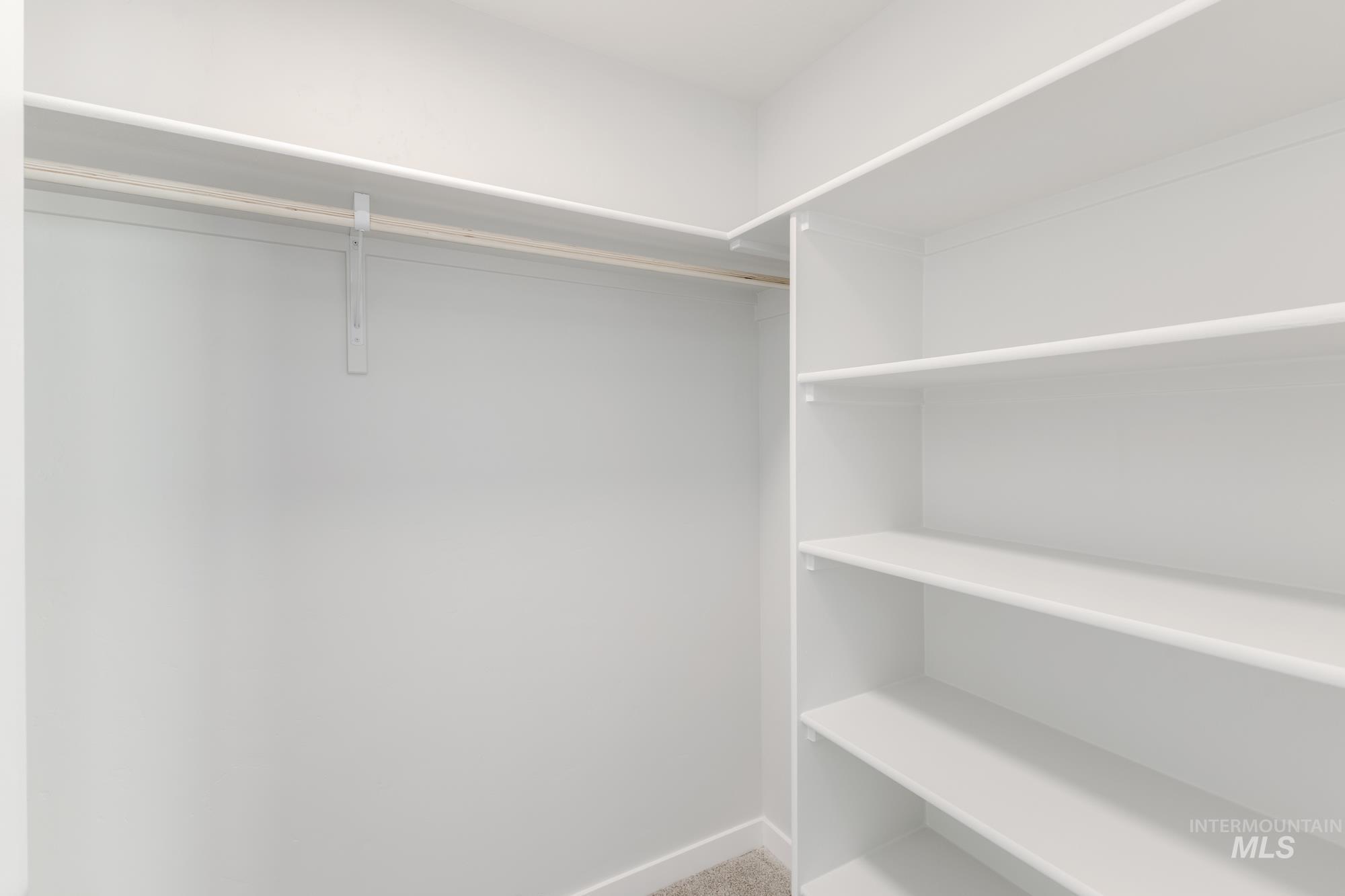 2095 S Summerson Way Property Photo 18
