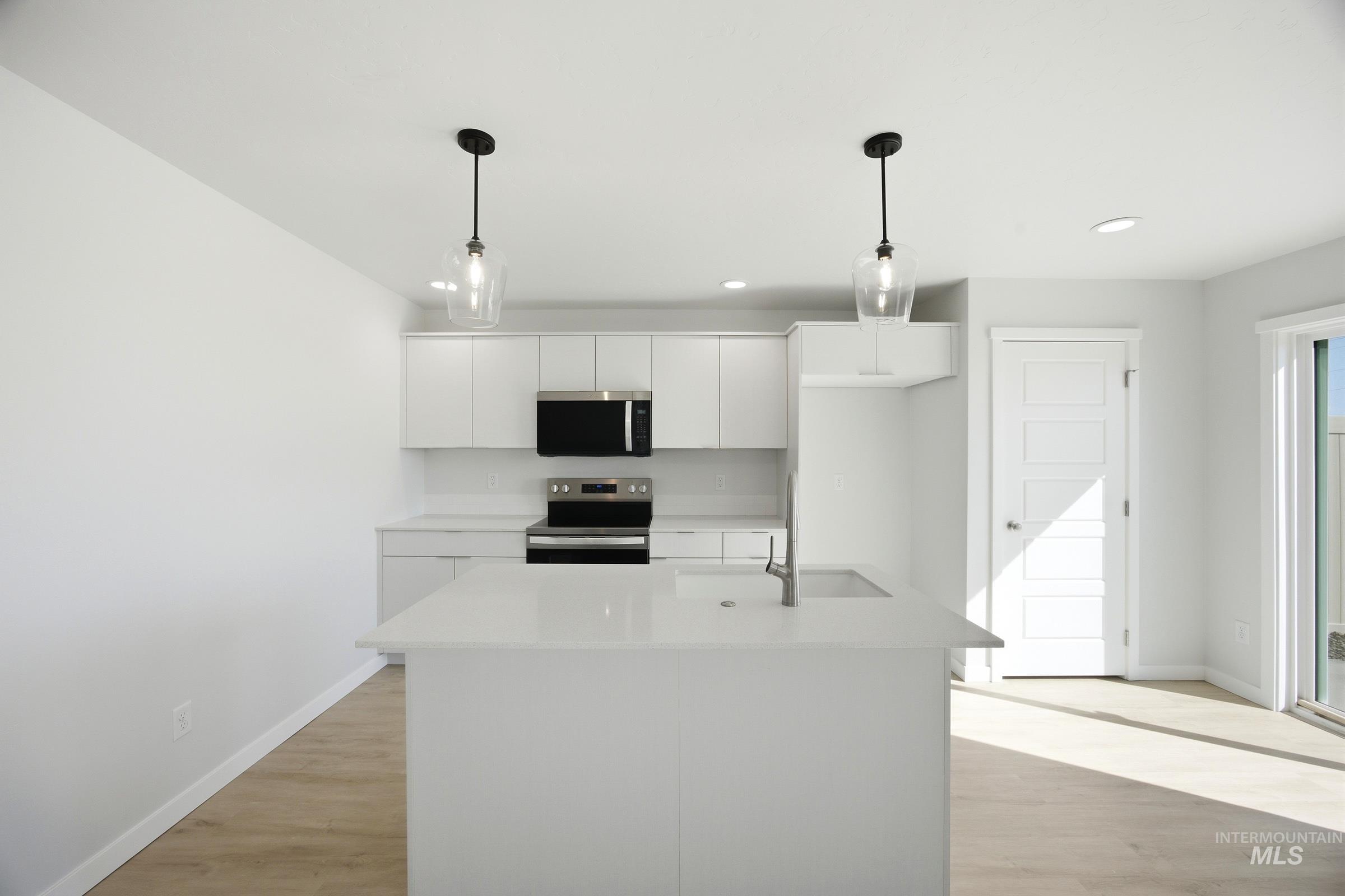 16206 Andes Ave Property Photo 3