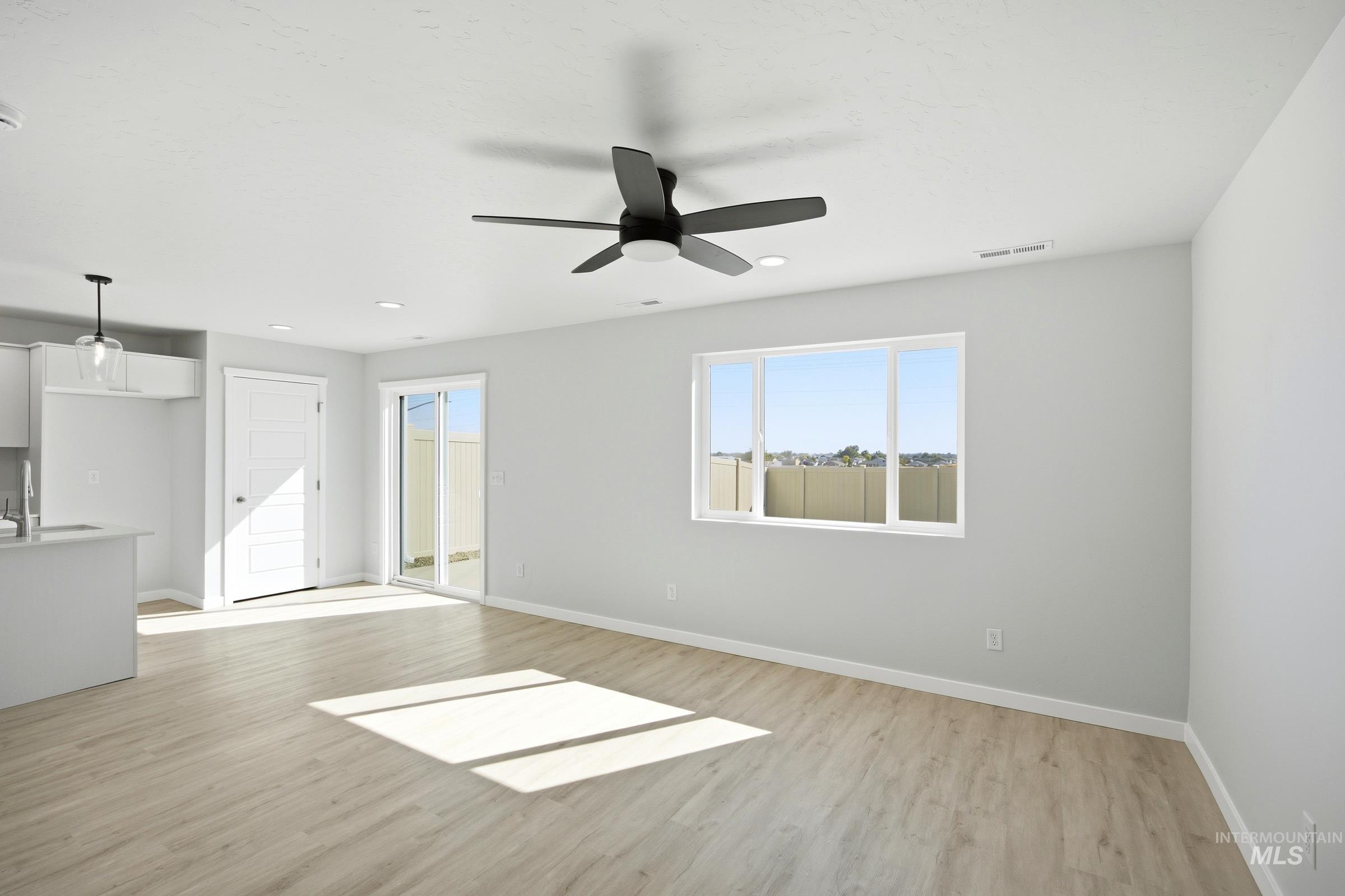 16206 Andes Ave Property Photo 7