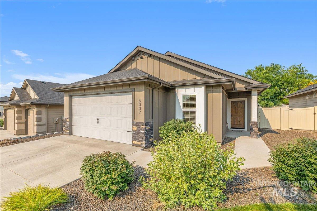 5002 S Lava Springs Loop Property Photo 1