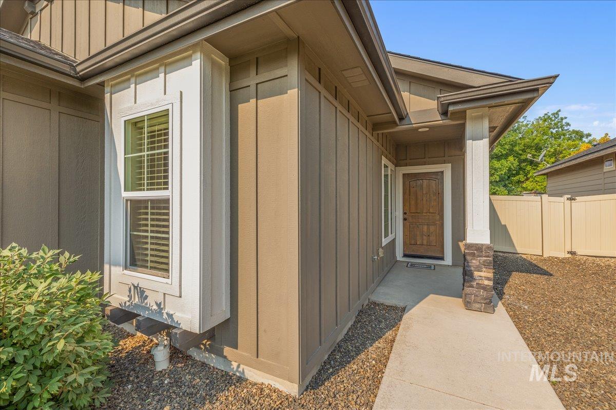 5002 S Lava Springs Loop Property Photo 5
