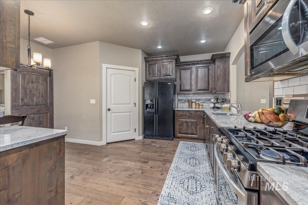 5002 S Lava Springs Loop Property Photo 7