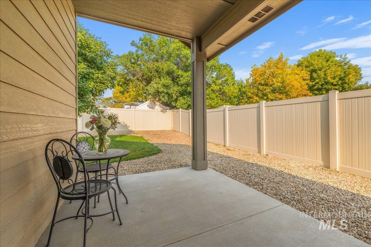 5002 S Lava Springs Loop Property Photo 24