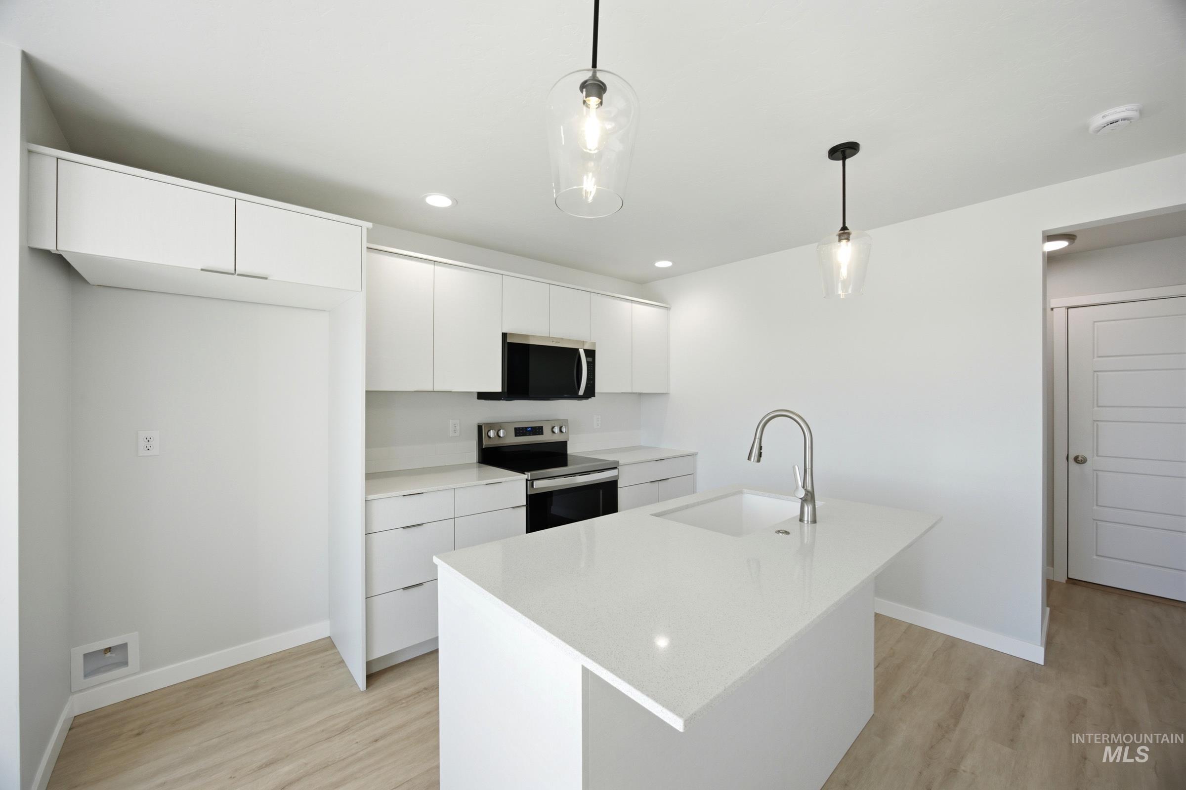 16202 Andes Ave Property Photo 4