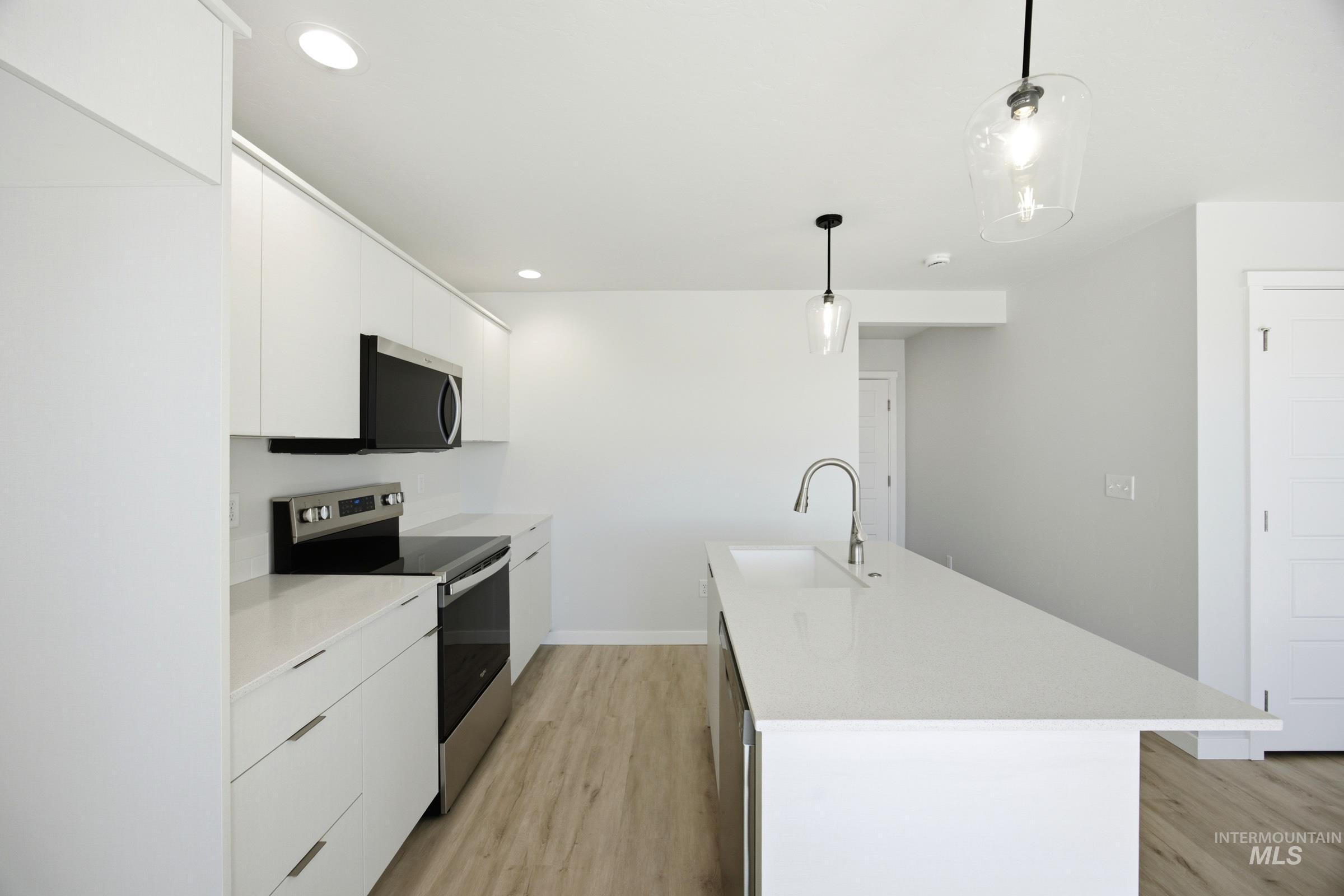 16202 Andes Ave Property Photo 5