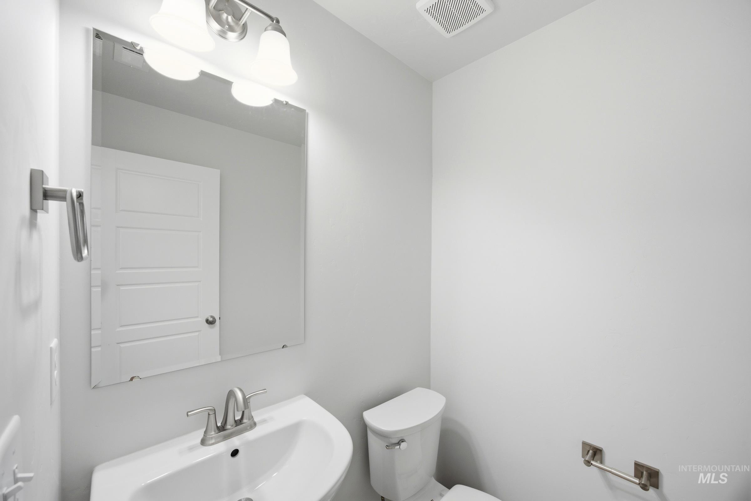 16202 Andes Ave Property Photo 10