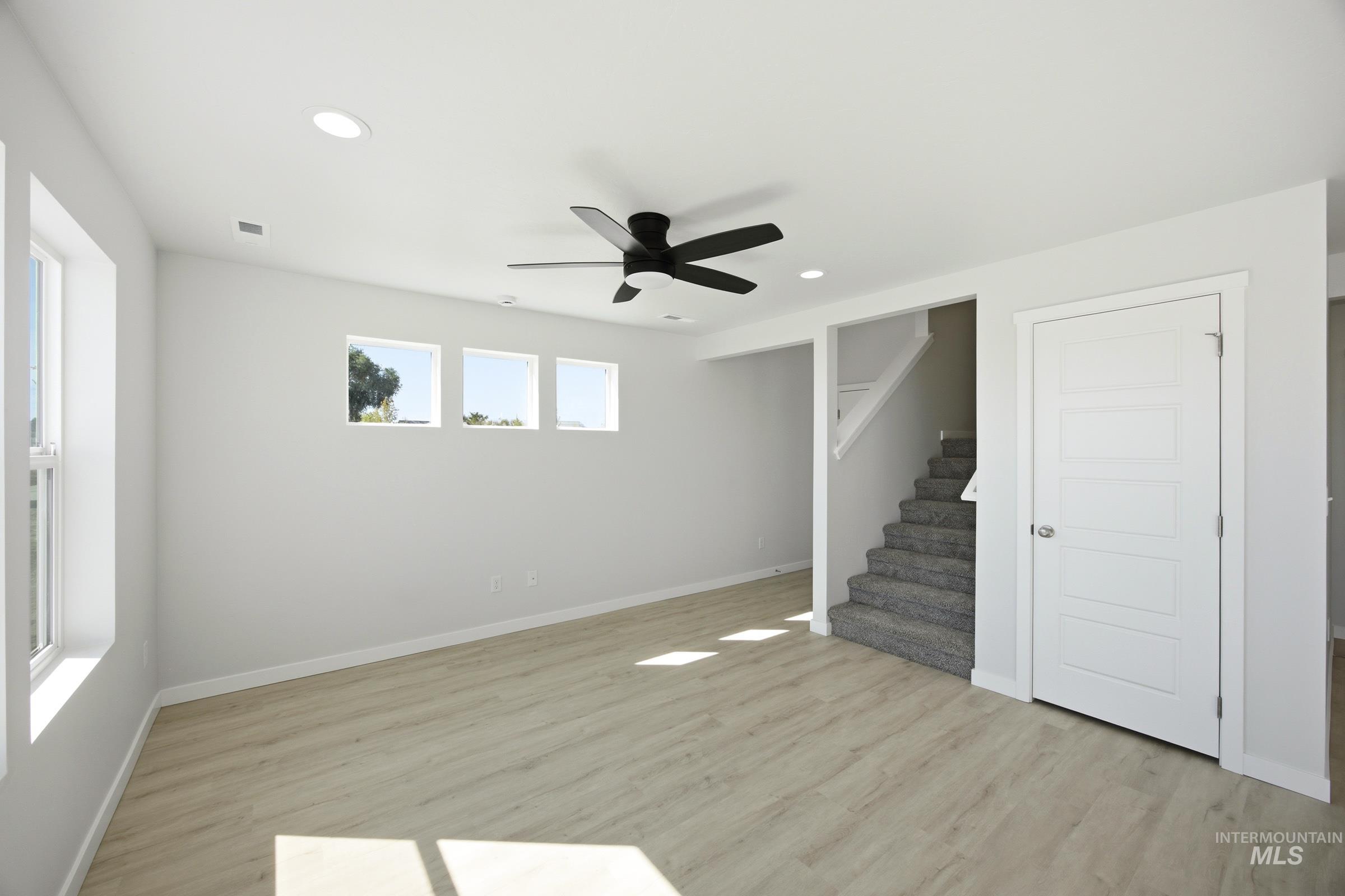 16196 Andes Ave Property Photo 7