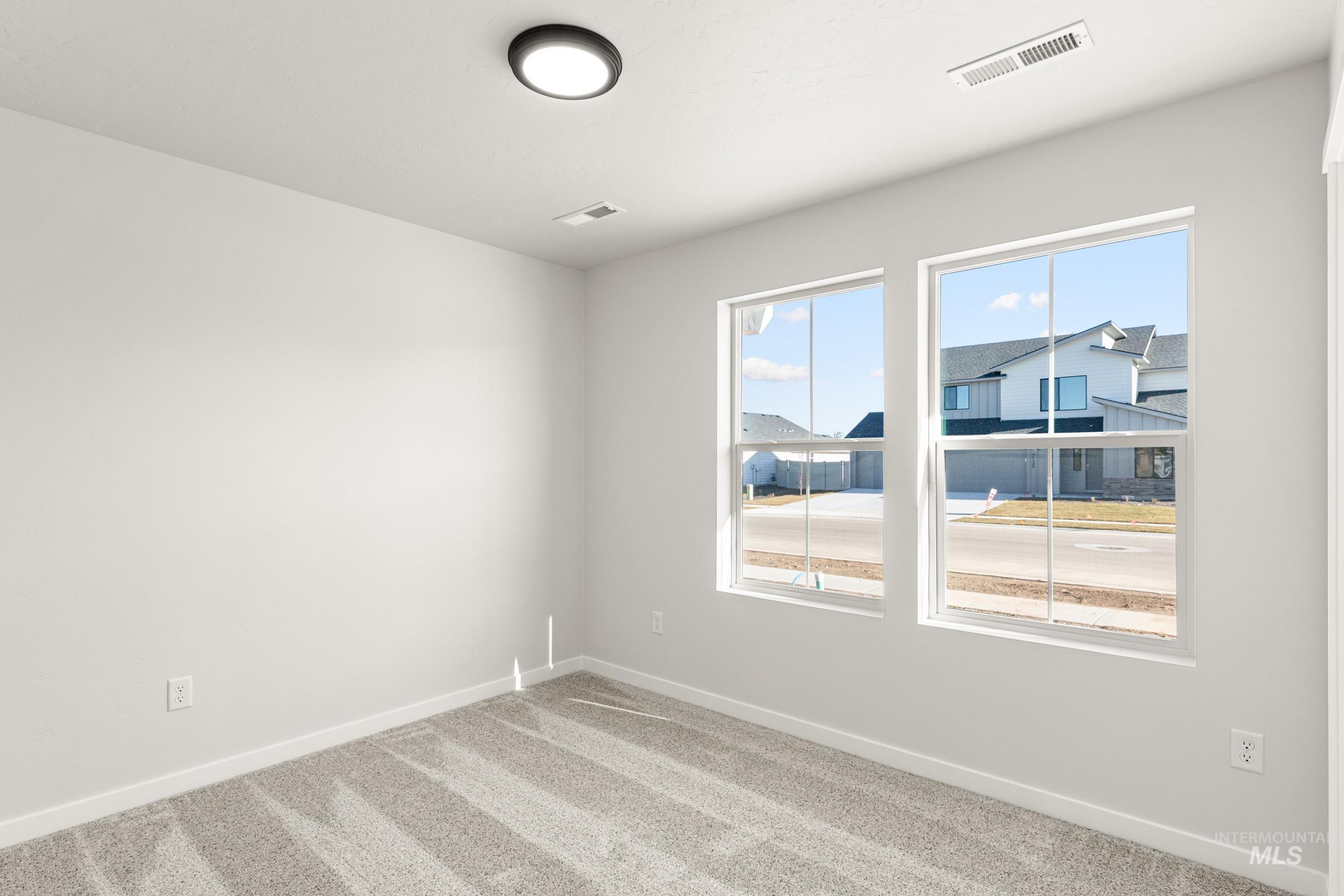 14128 Shiny Spruce St Property Photo 14