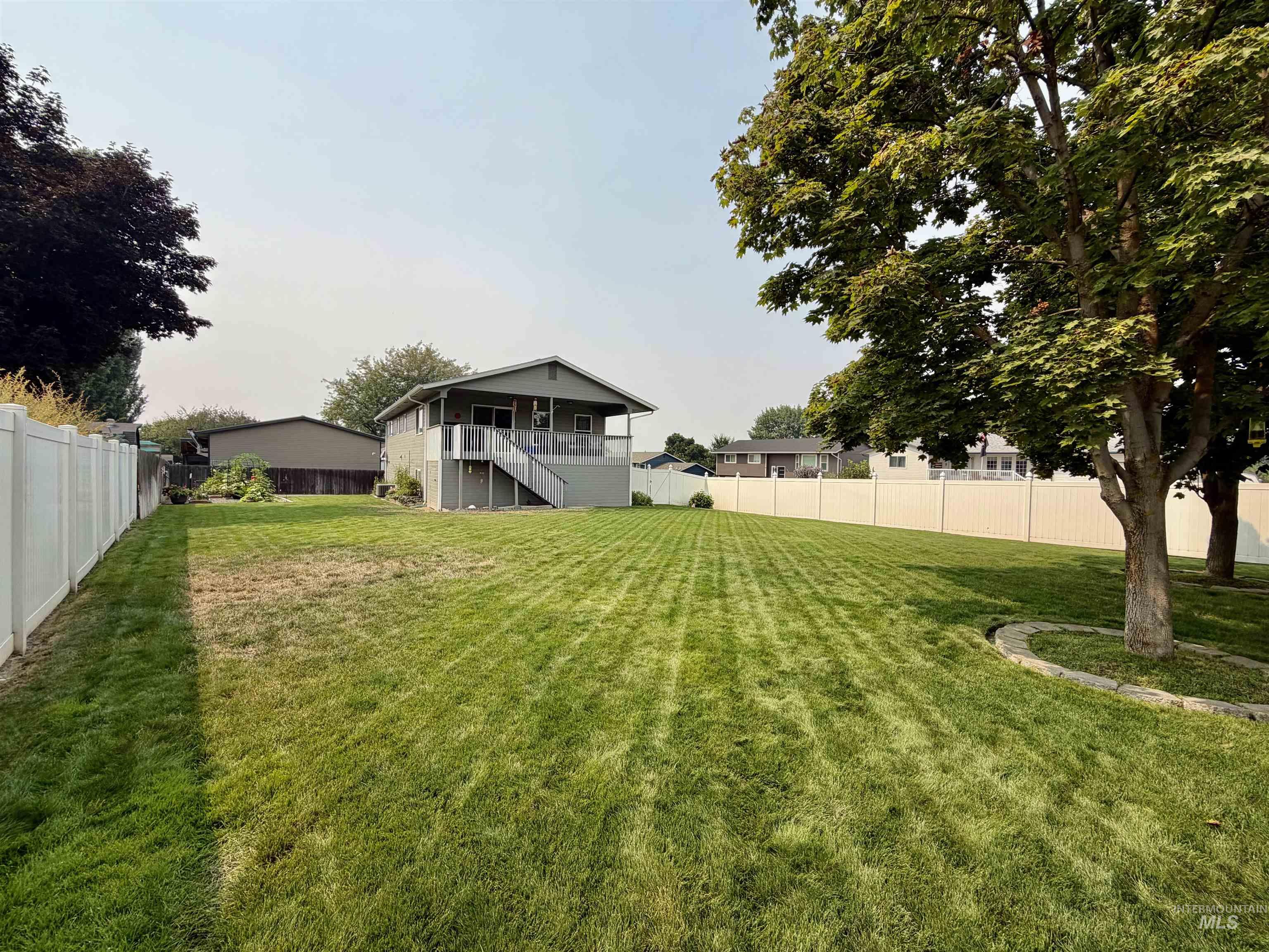 1936 Birch Ave Property Photo 35