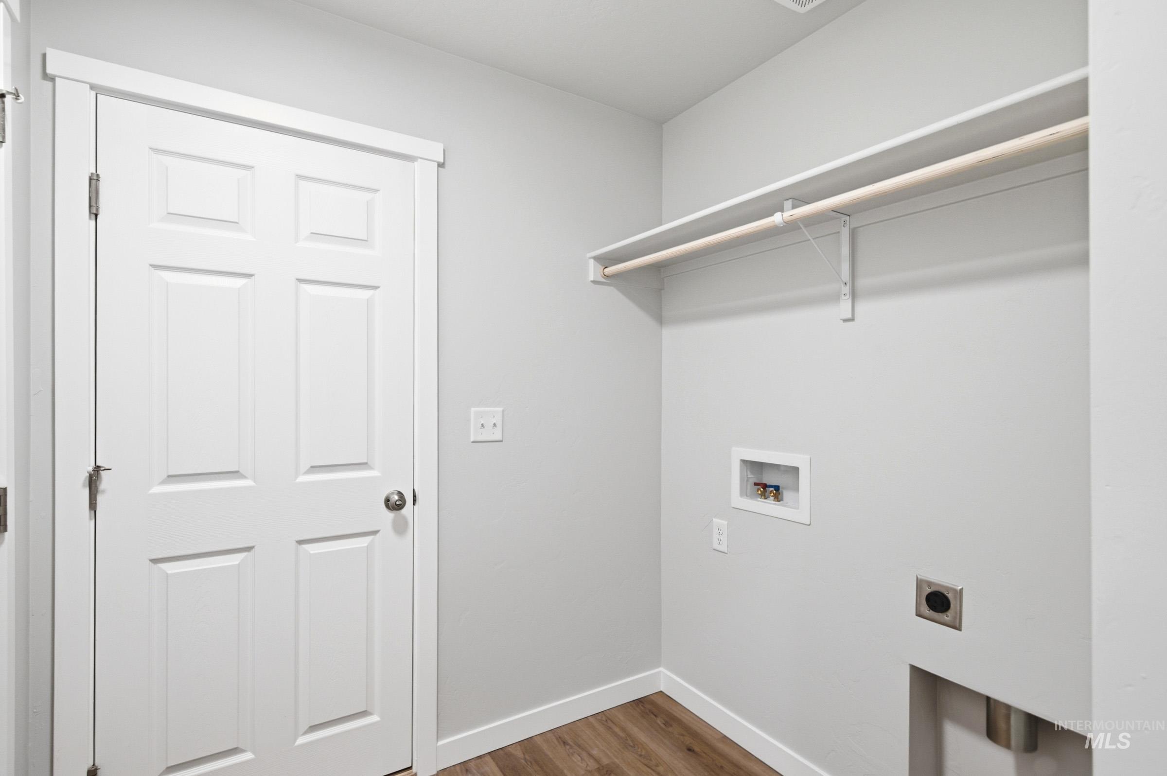 4414 S Amsterdam Ave Property Photo 10