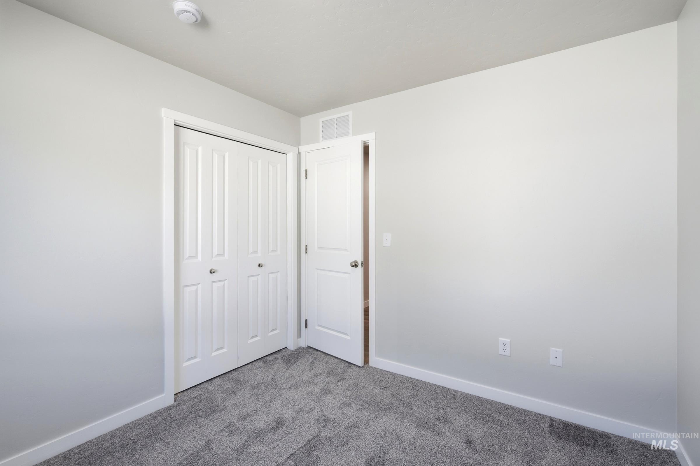 4414 S Amsterdam Ave Property Photo 12