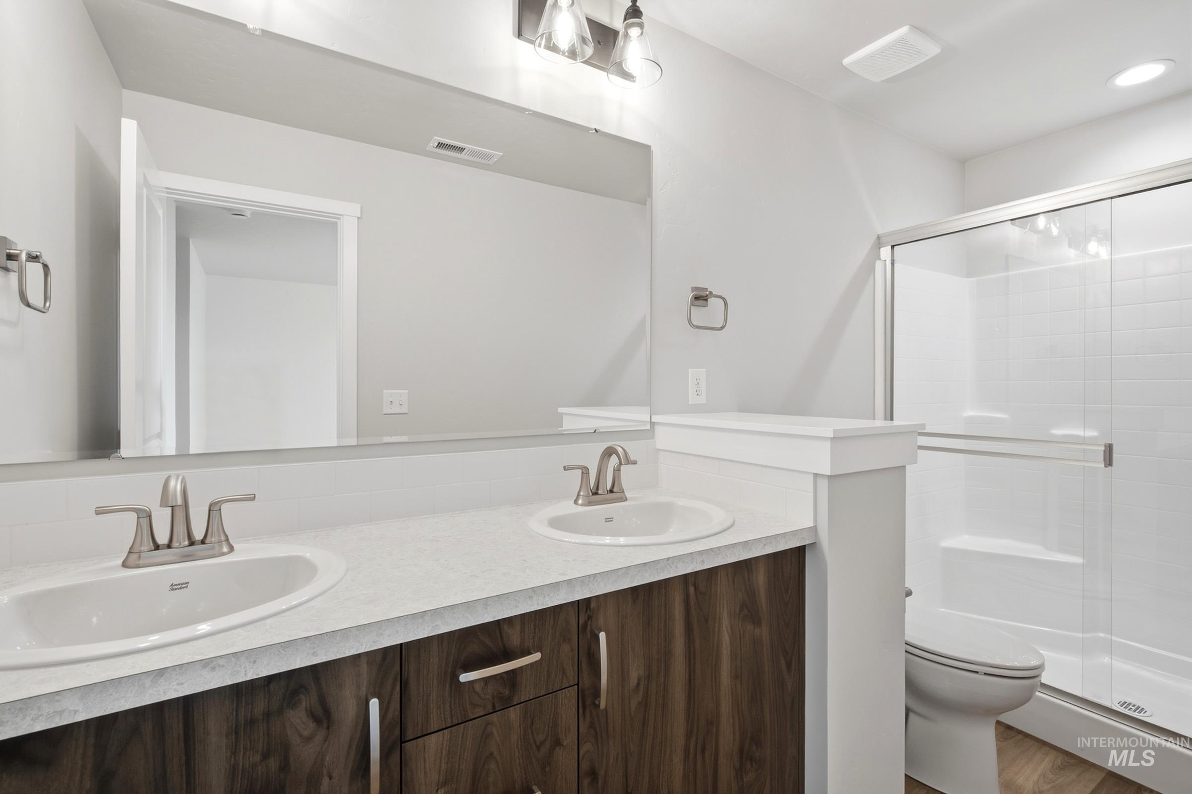 4414 S Amsterdam Ave Property Photo 18