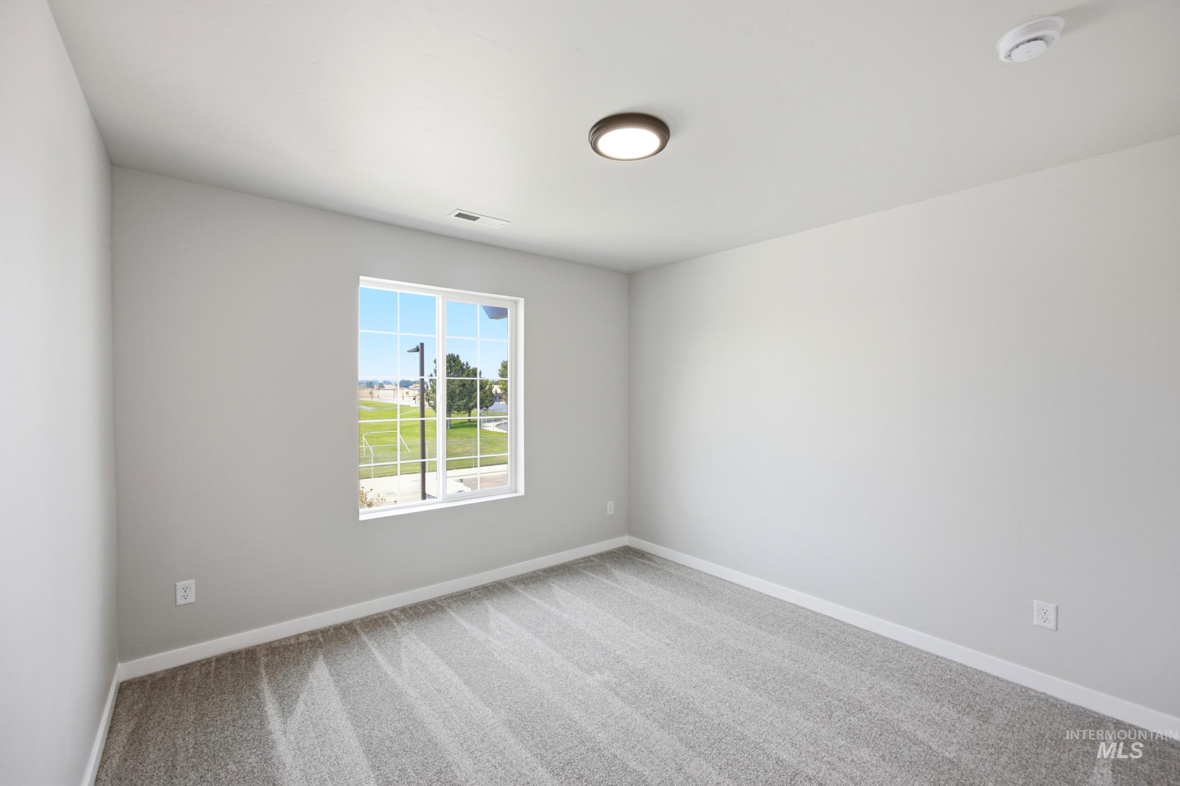 15352 Patriot Ave Property Photo 16