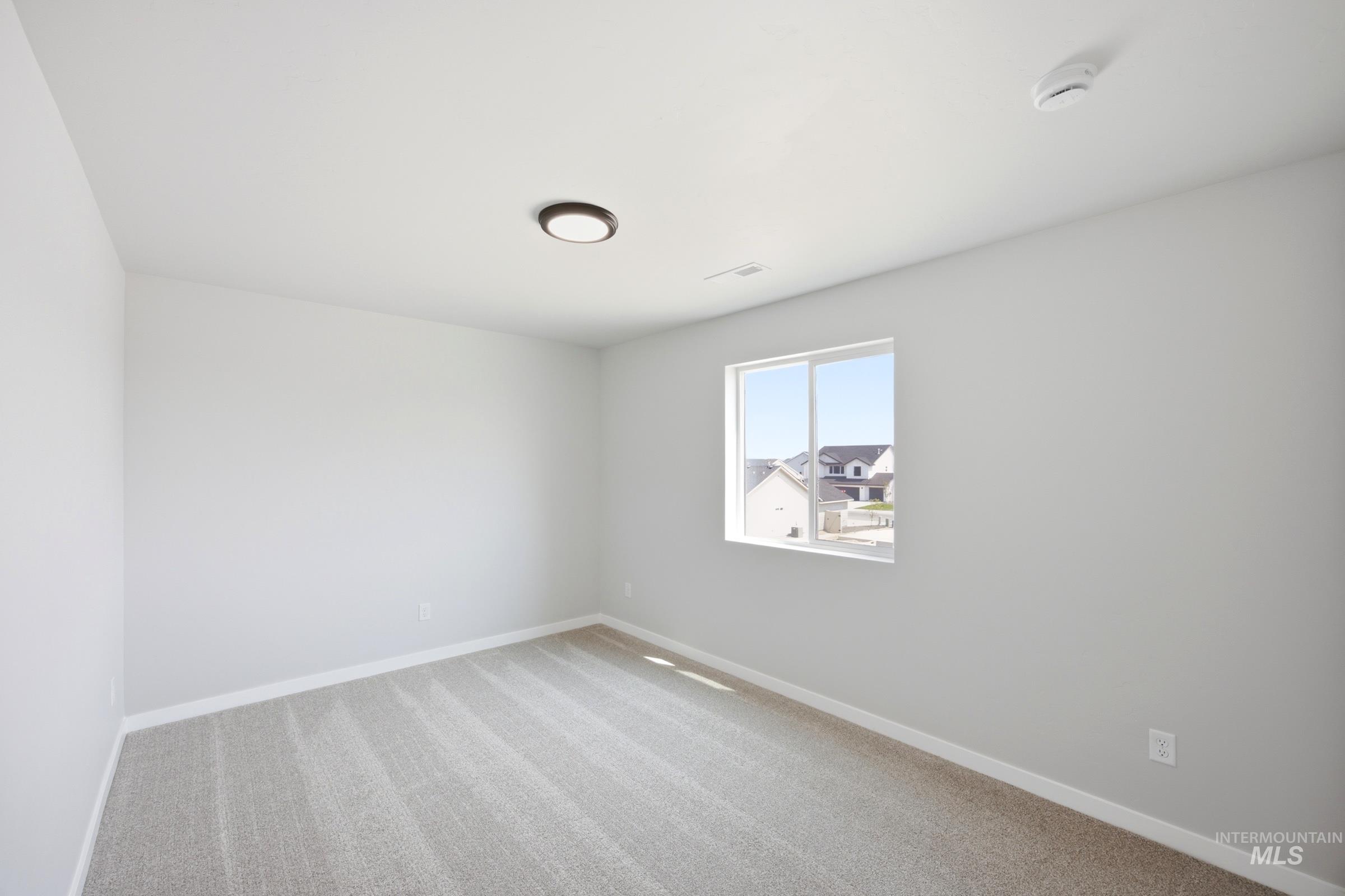 15352 Patriot Ave Property Photo 22