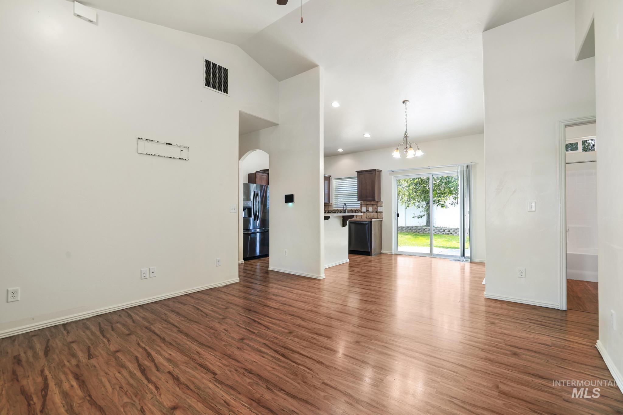 786 Parkwood Dr. Property Photo 15