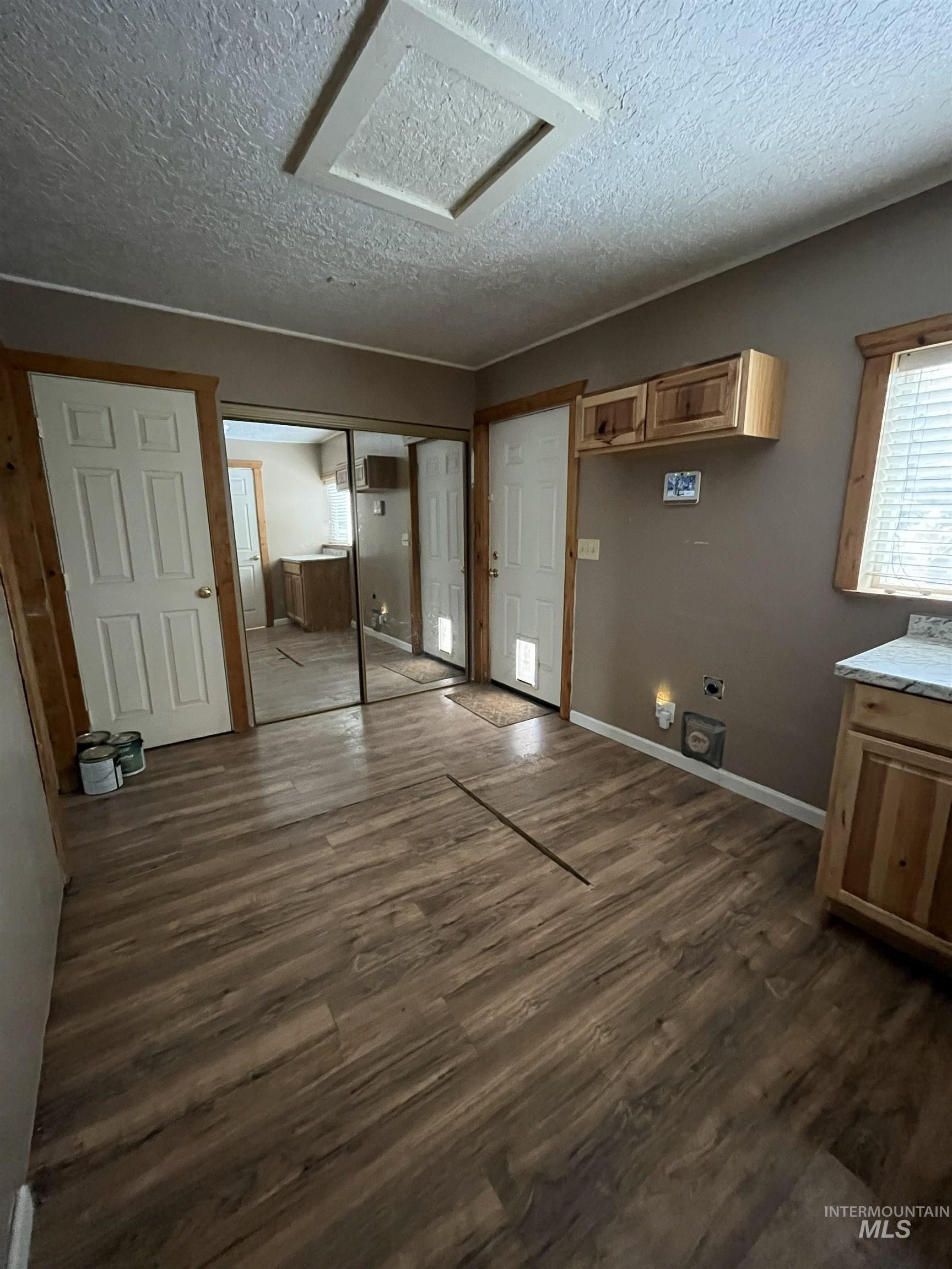 216 7th Ave W Property Photo 10