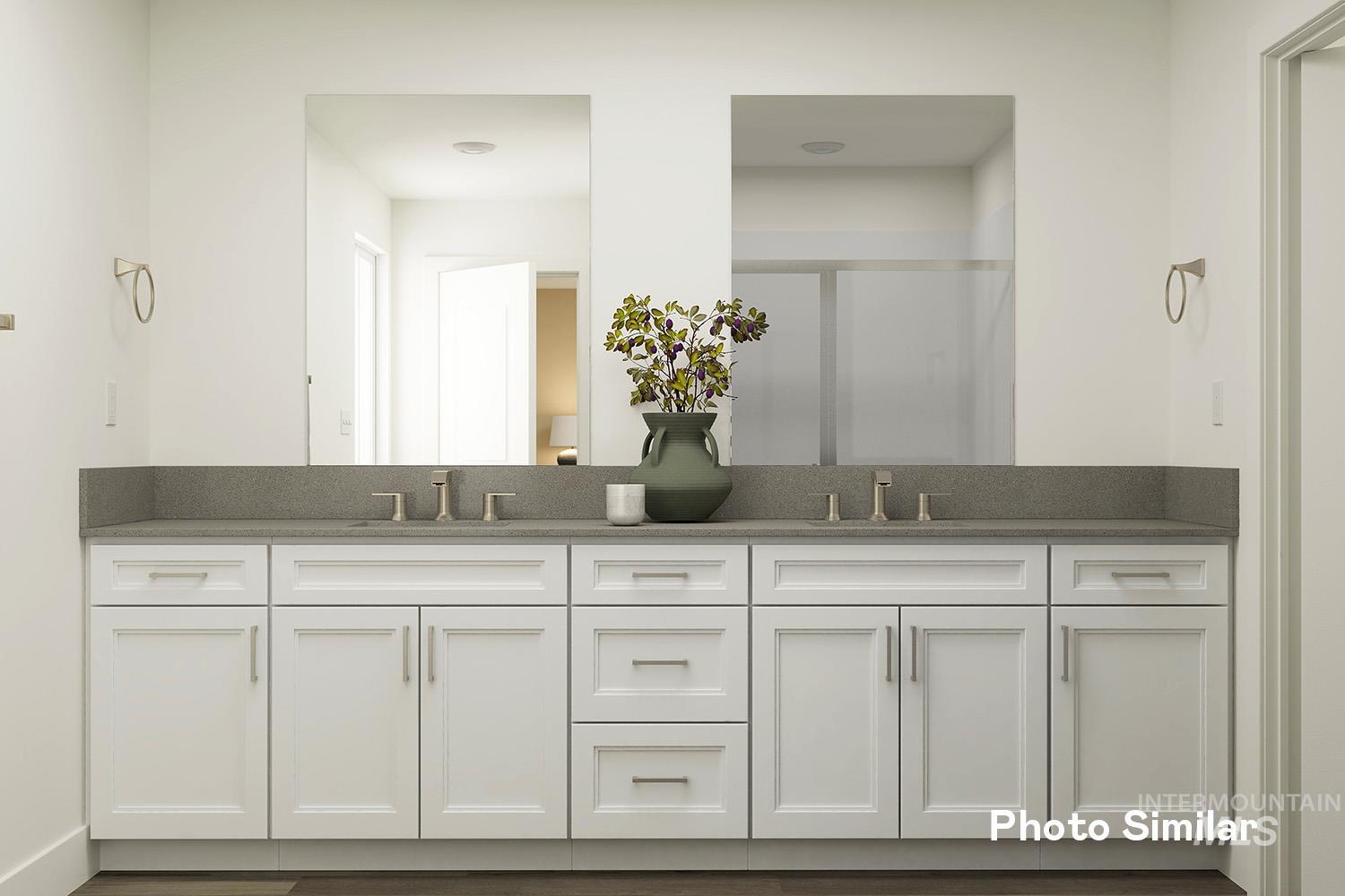8103 W White Willow St Property Photo 14