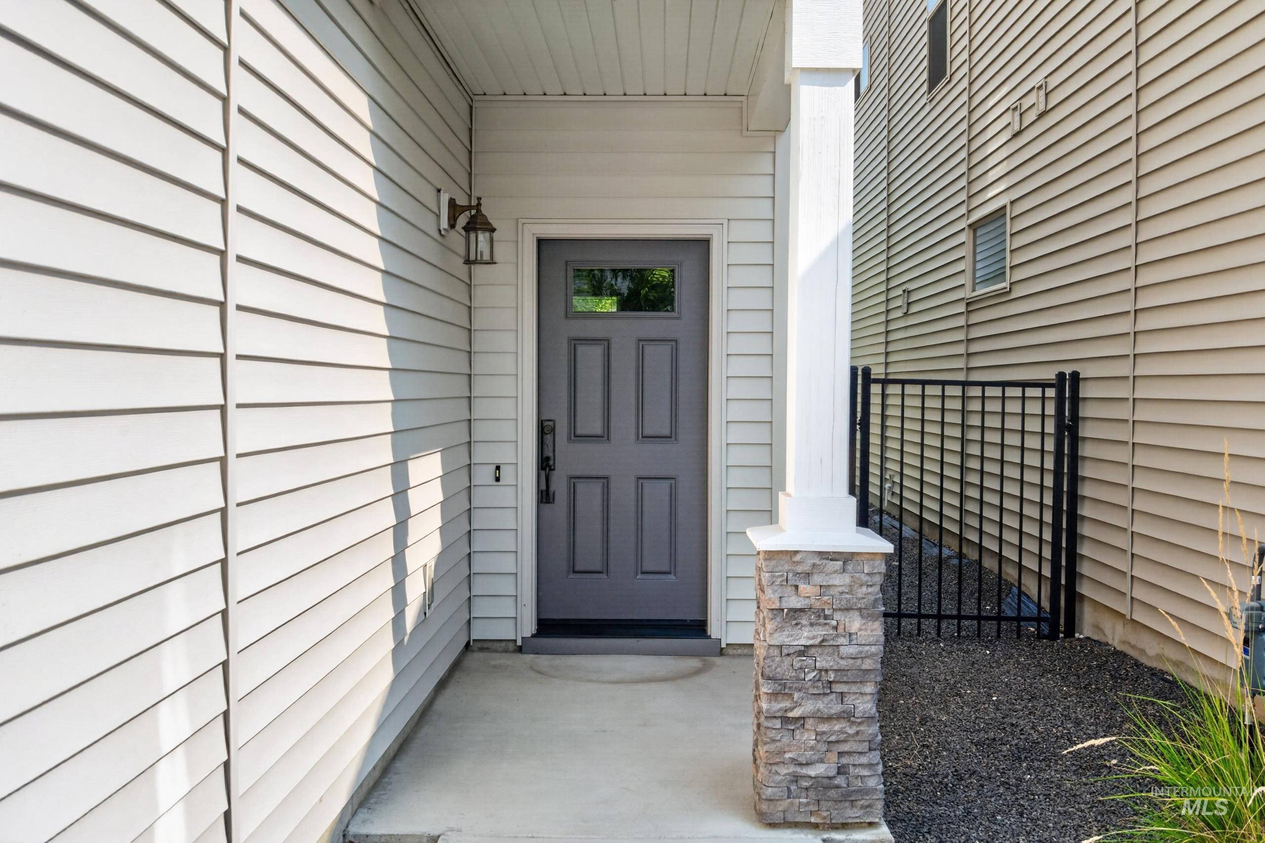 2126 E Sharptail St Property Photo 4