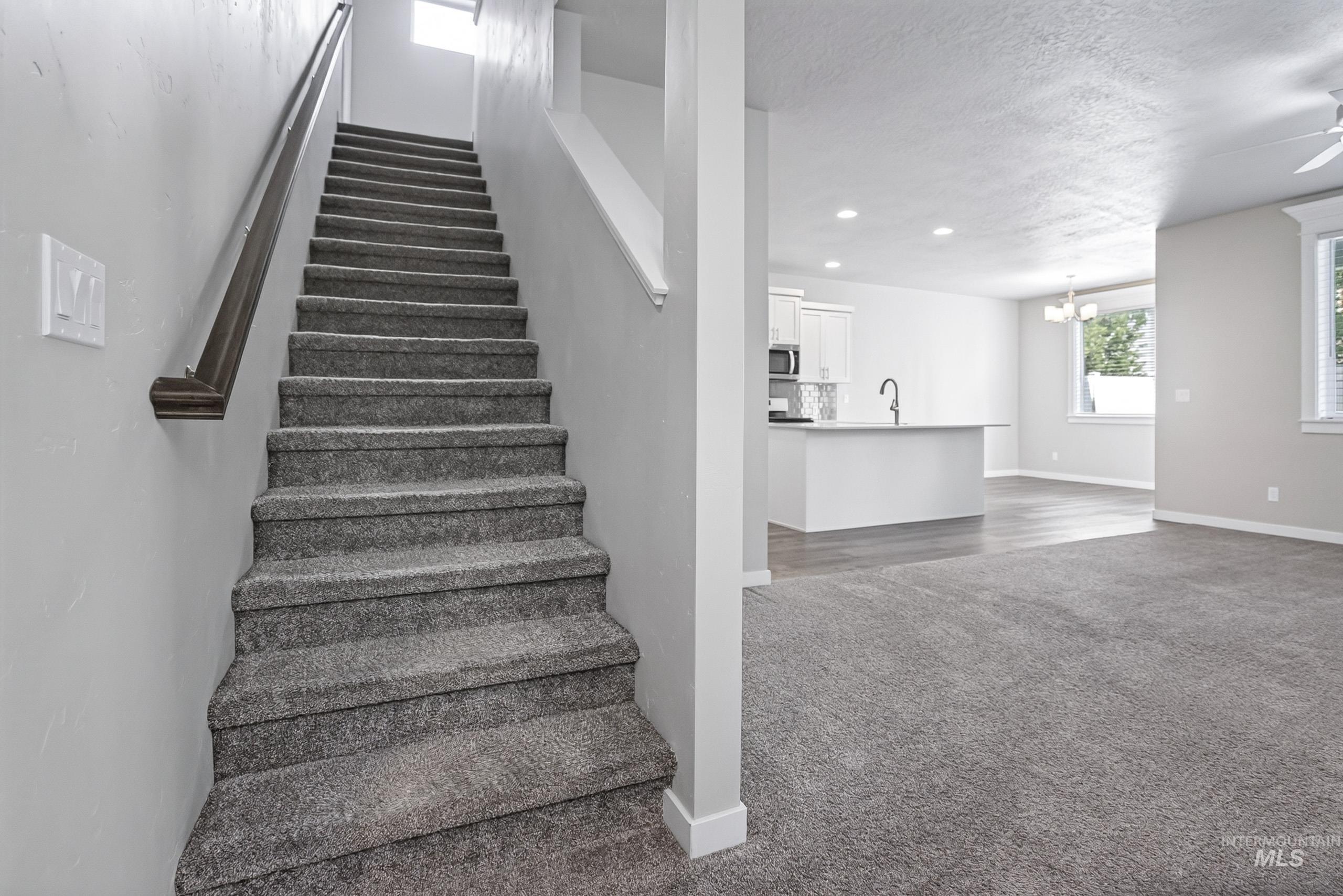 2126 E Sharptail St Property Photo 6