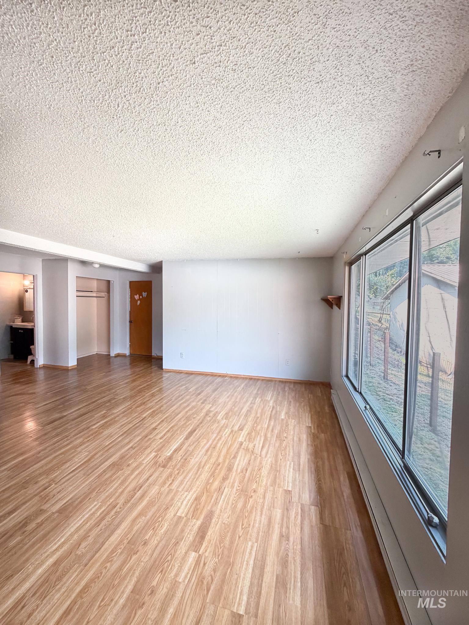 217 Tamarac Property Photo 6
