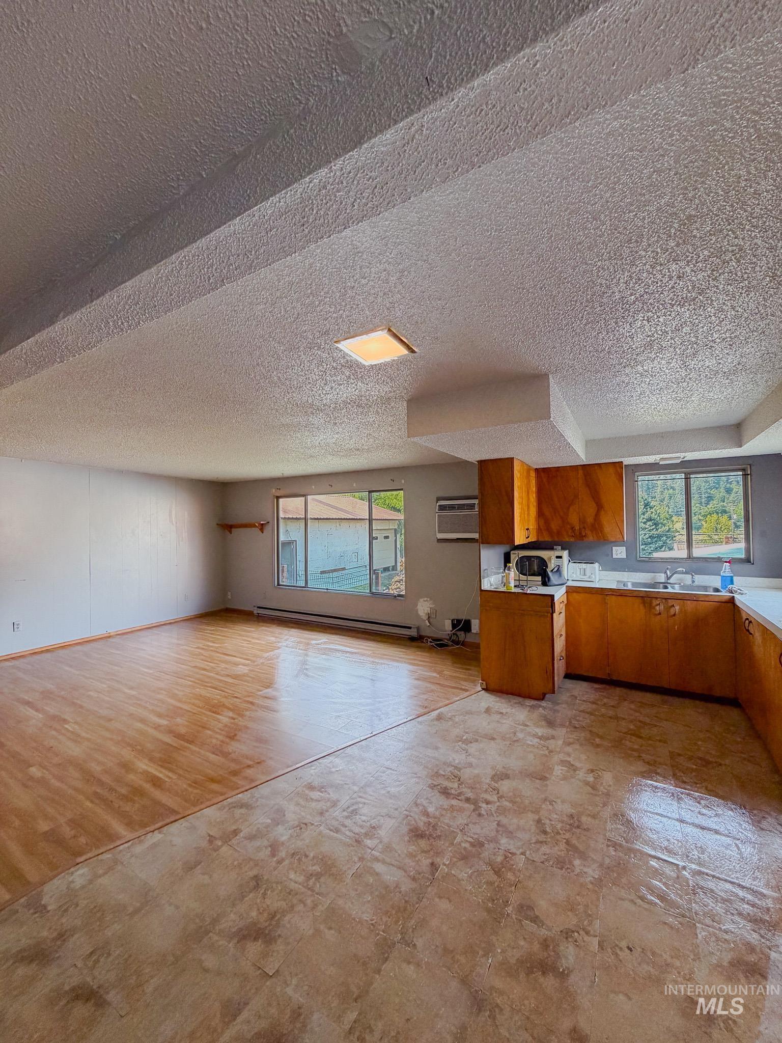217 Tamarac Property Photo 7