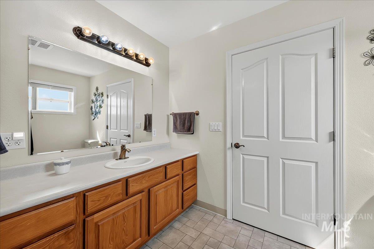 20133 Market Road Property Photo 16