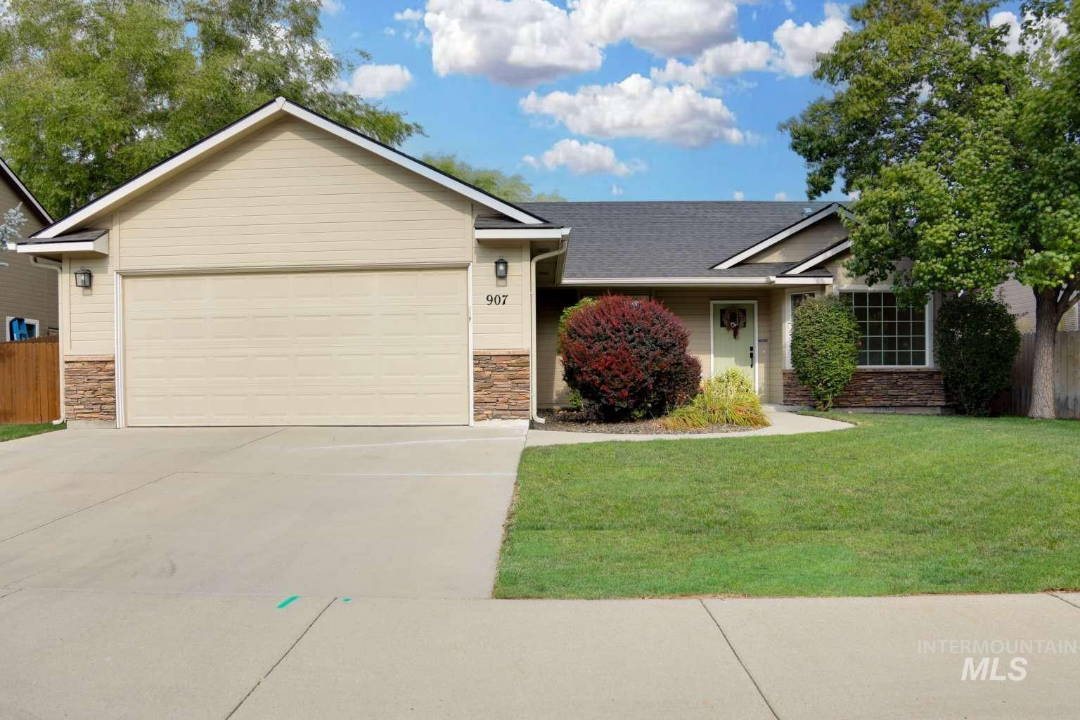 907 S Sockeye Way Property Photo 1