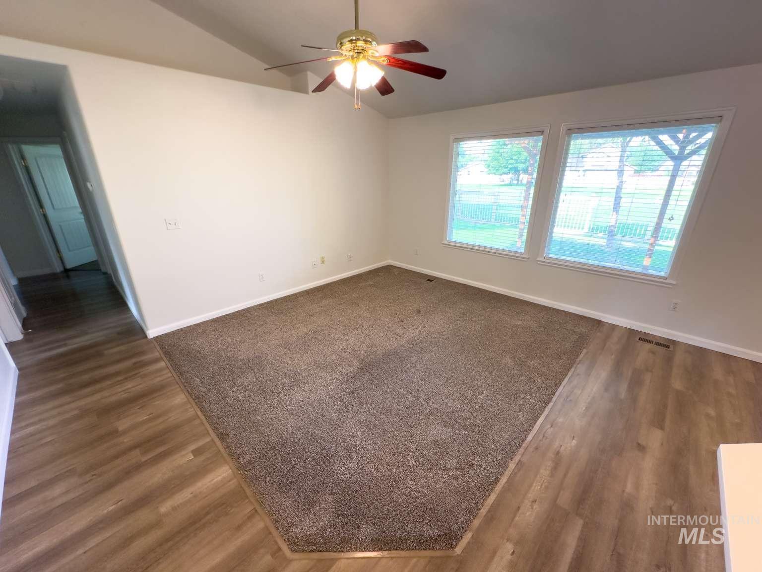 907 S Sockeye Way Property Photo 10