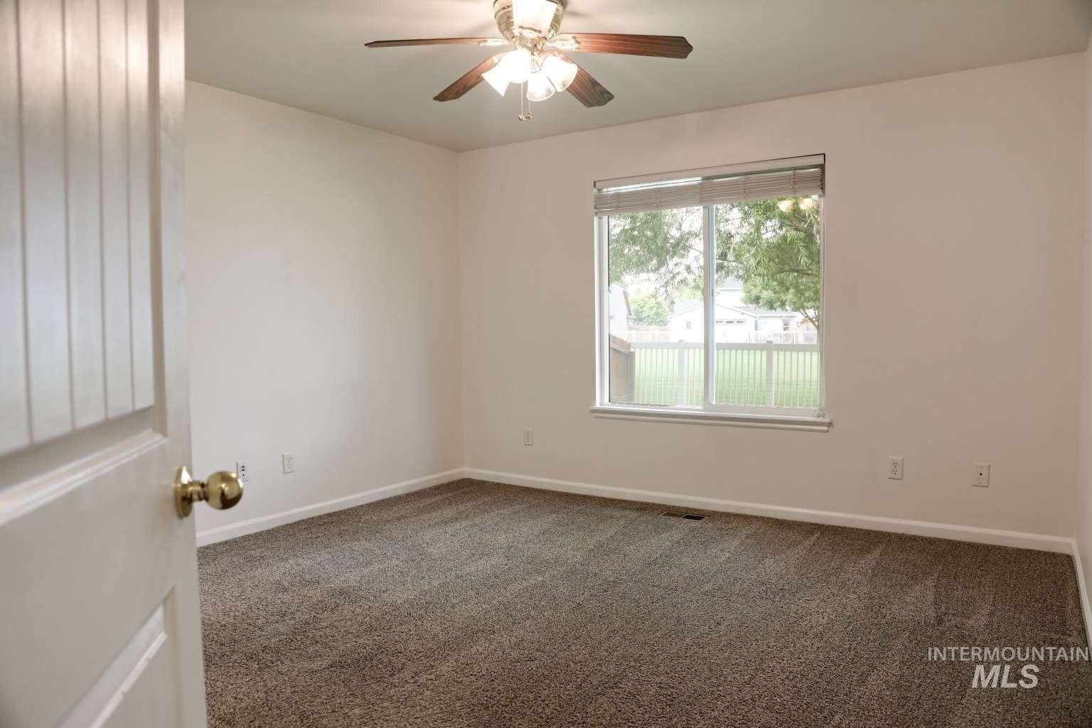907 S Sockeye Way Property Photo 10