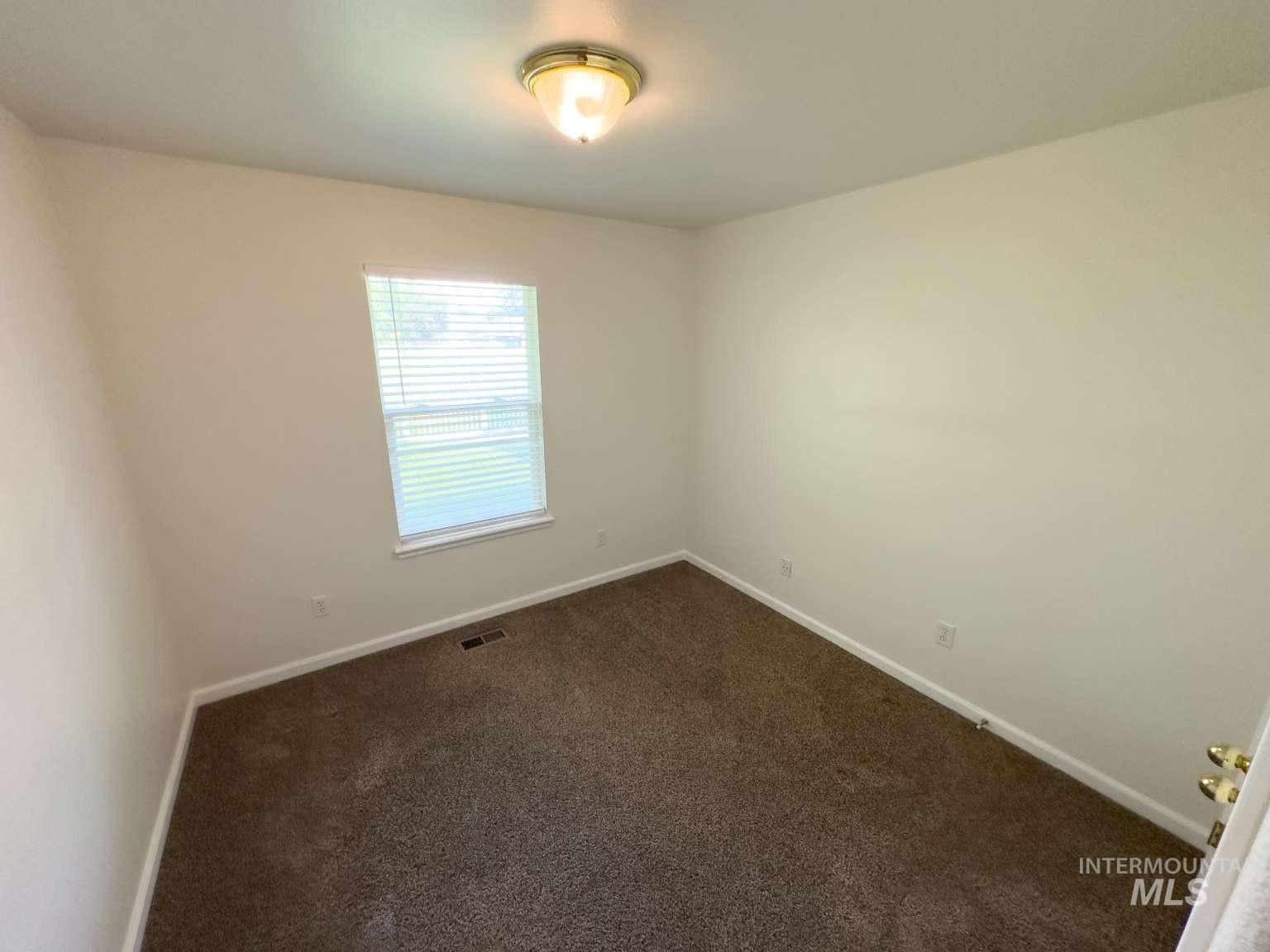 907 S Sockeye Way Property Photo 14