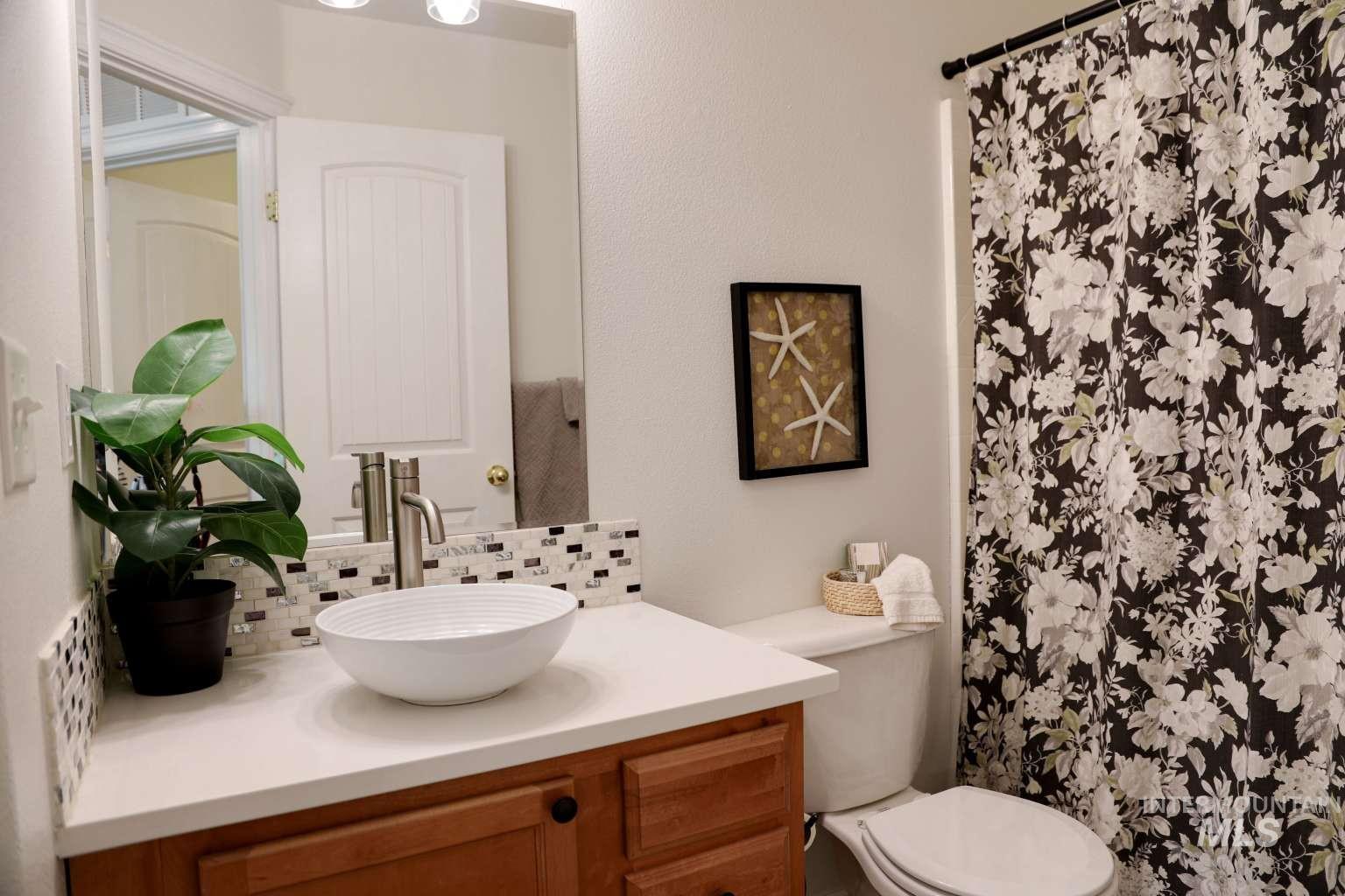 907 S Sockeye Way Property Photo 14