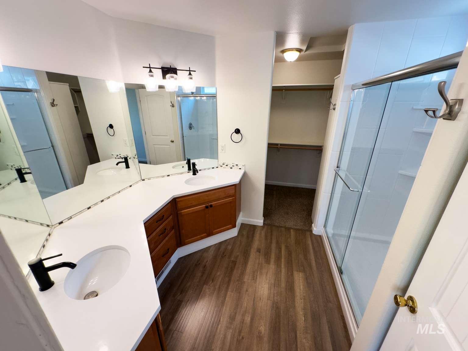 907 S Sockeye Way Property Photo 18