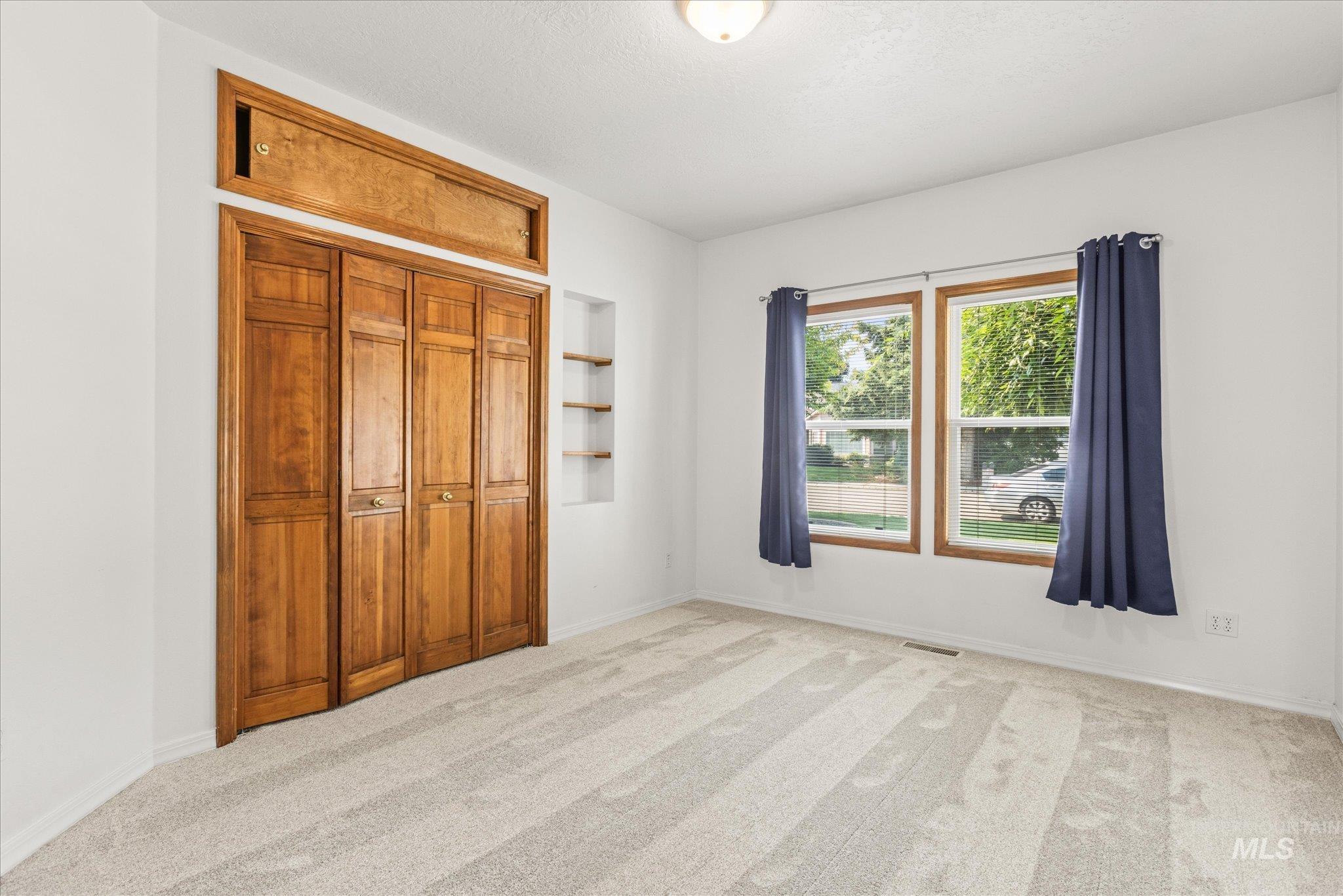 1098 E Cayman Dr. Property Photo 24