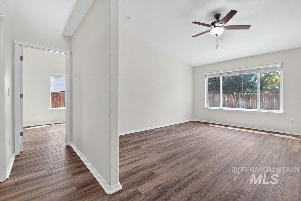 1521 W Kesler Property Photo 4