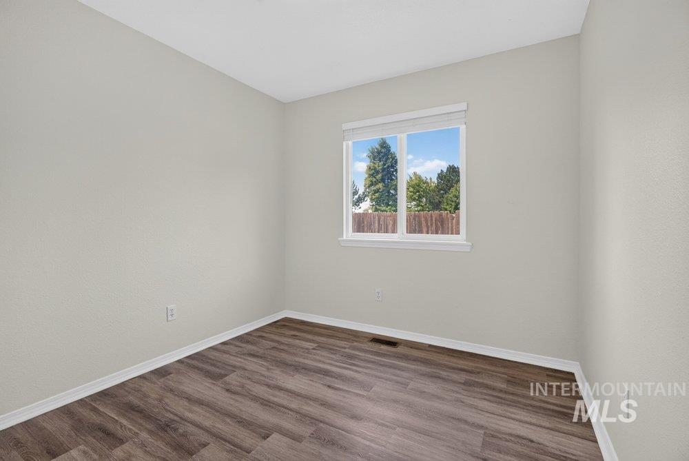 1521 W Kesler Property Photo 18