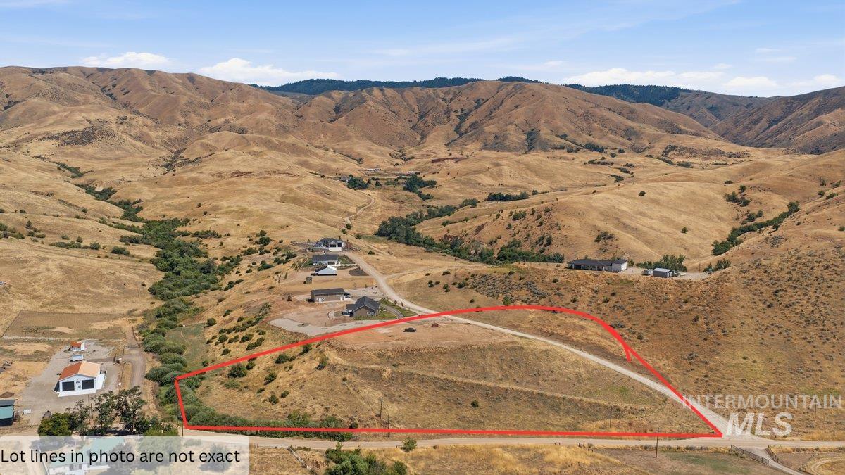 2 Calvin Dr Property Photo 1