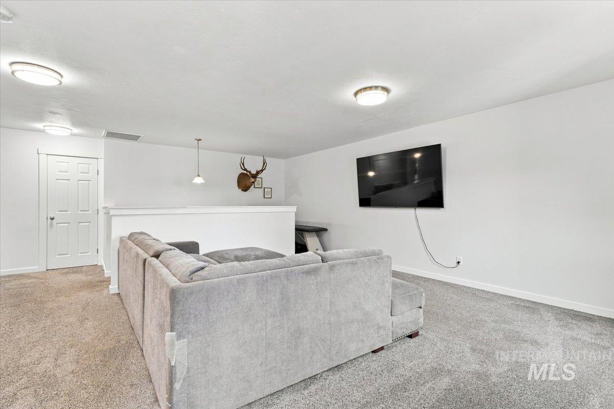 2163 Alpine Creek Drive Property Photo 8