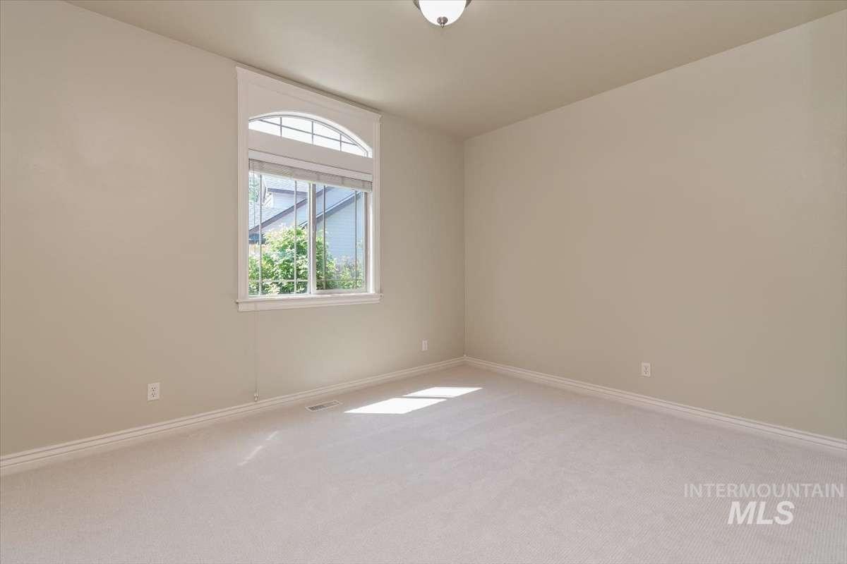 1864 E Meadow Creek Dr Property Photo 23