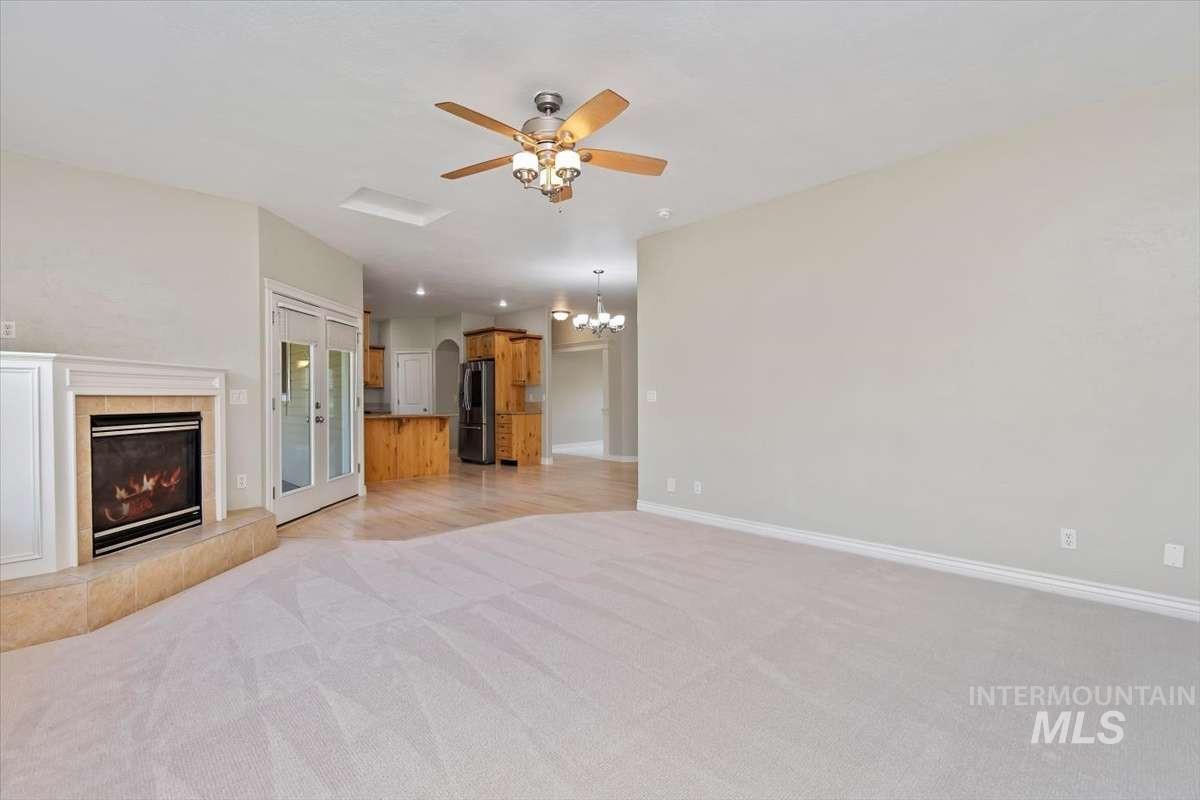 1864 E Meadow Creek Dr Property Photo 29